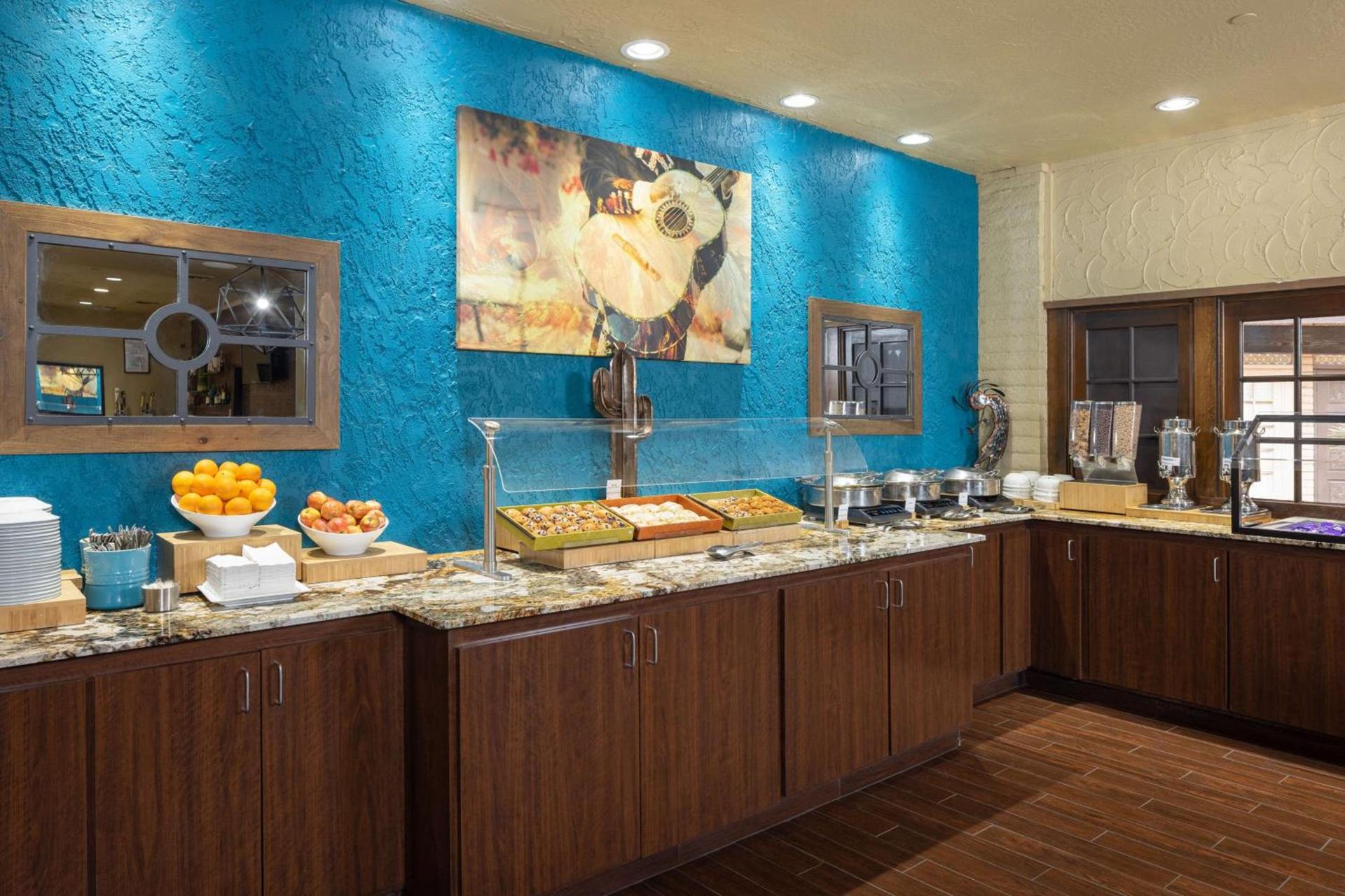 DoubleTree Suites by Hilton Tucson-Williams Center photo 25
