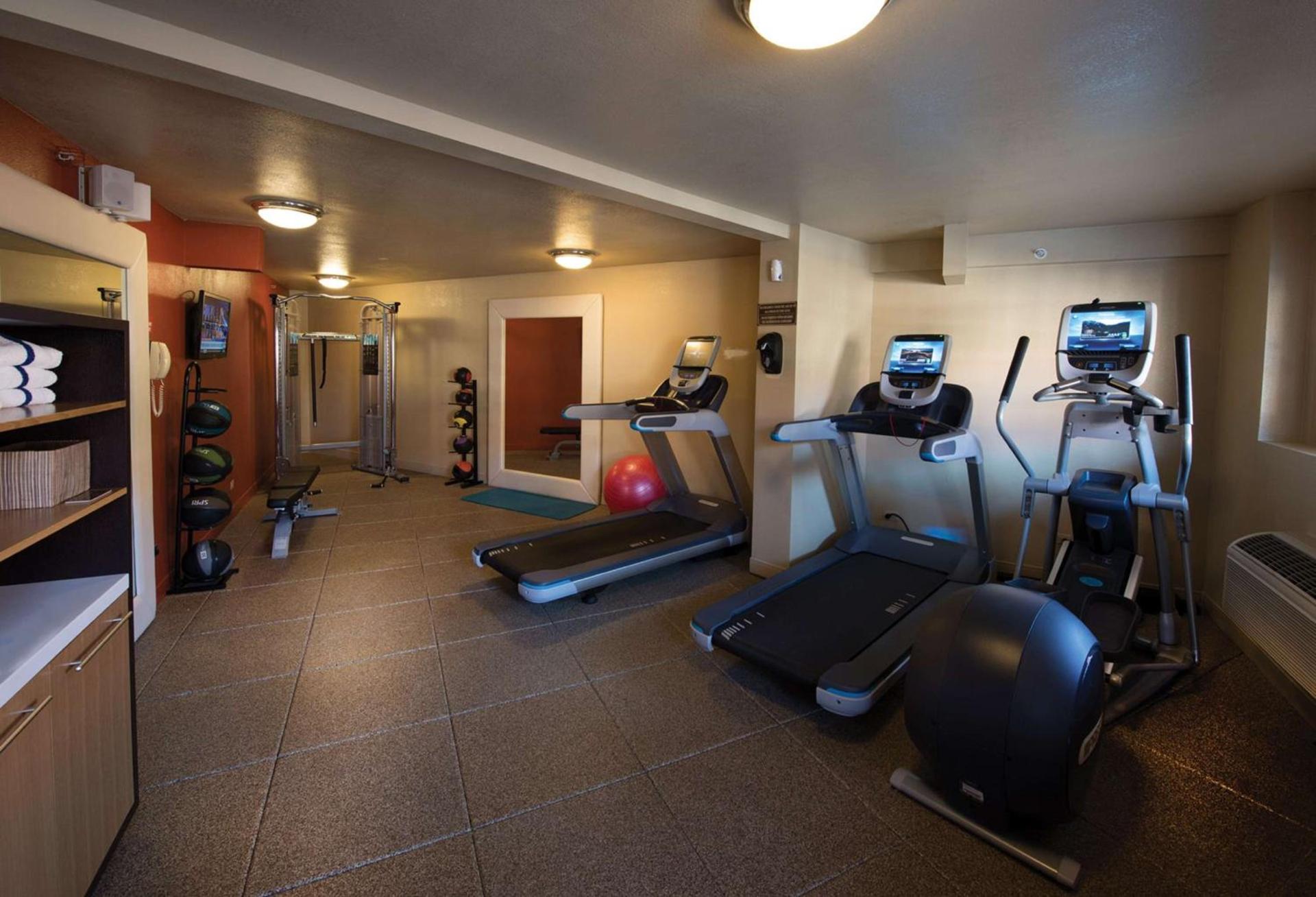 DoubleTree Suites by Hilton Tucson-Williams Center photo 27