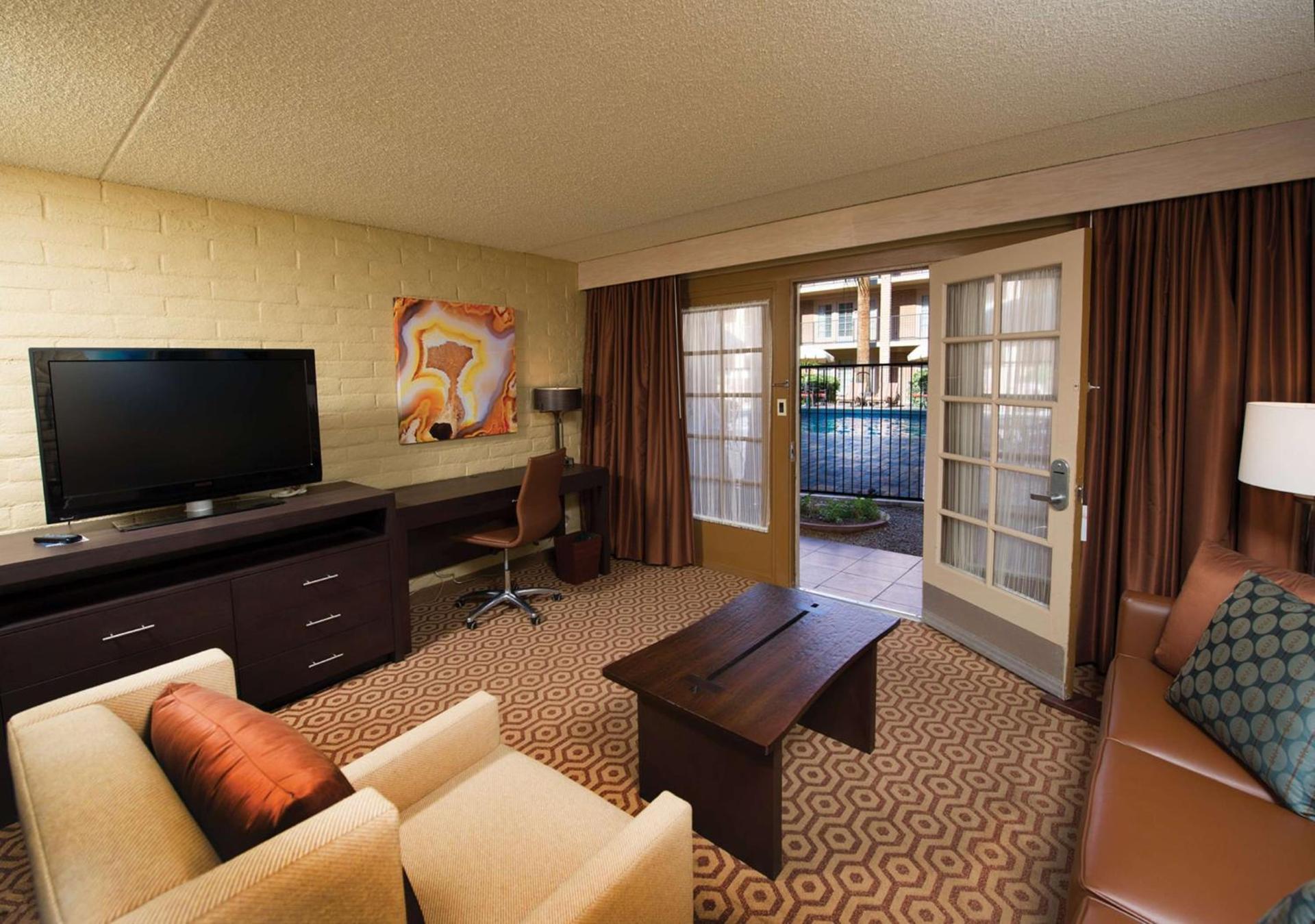 DoubleTree Suites by Hilton Tucson-Williams Center photo 33