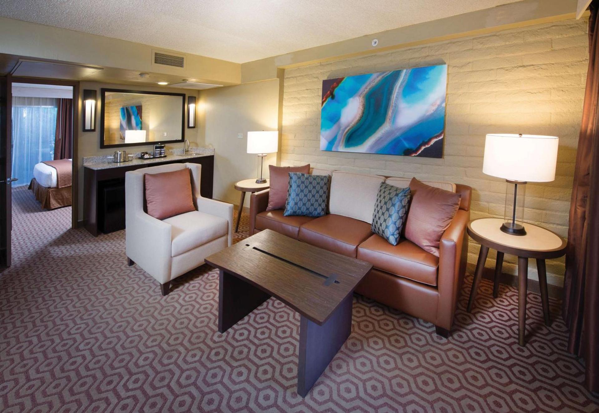 DoubleTree Suites by Hilton Tucson-Williams Center photo 46