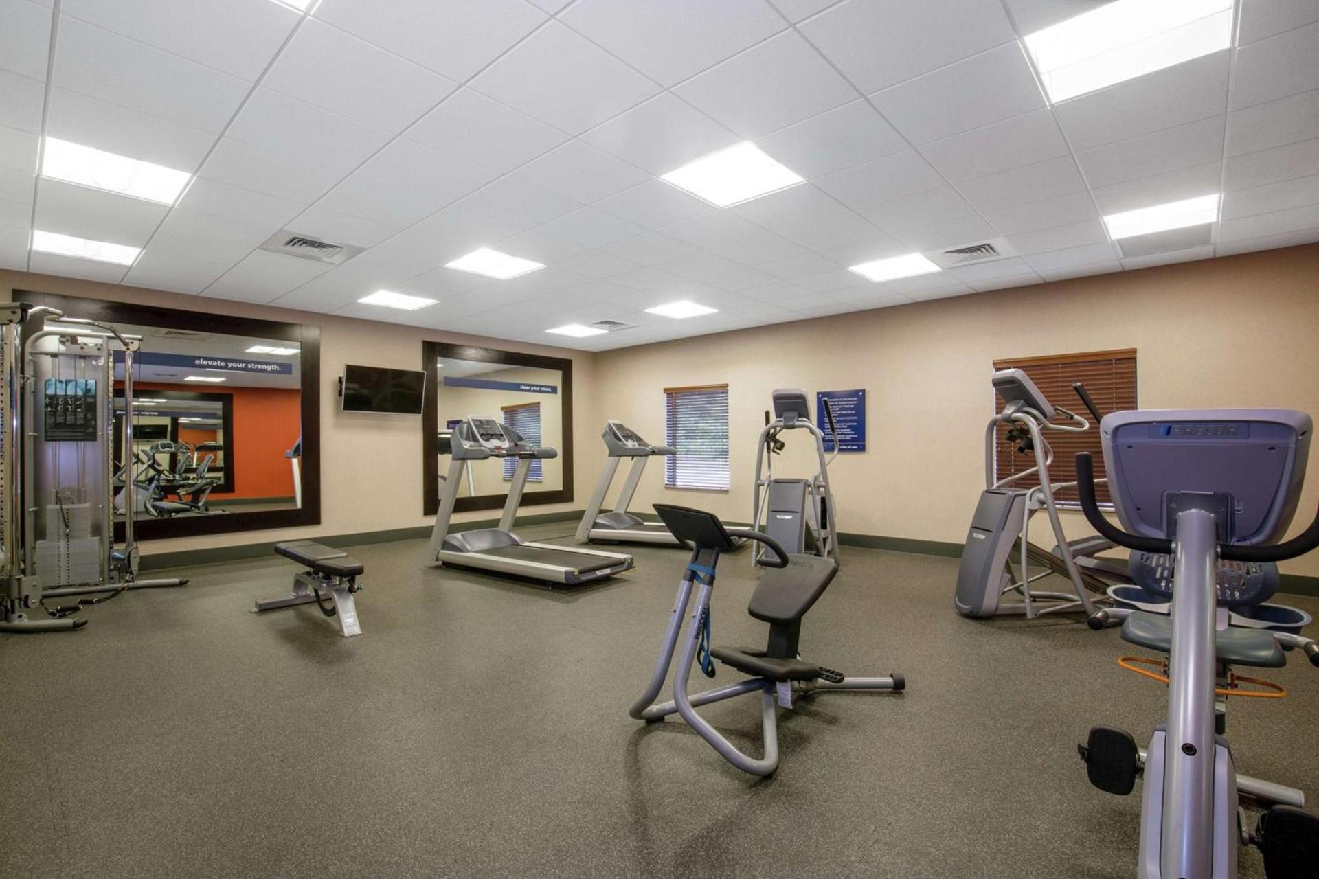 Hampton Inn Texarkana photo 8