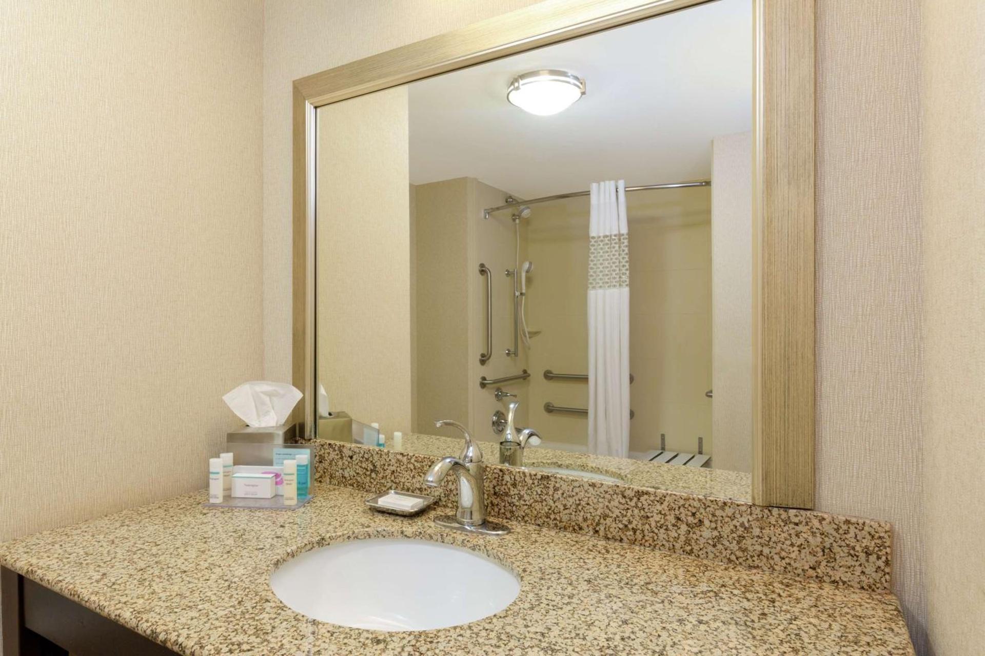 Hampton Inn Texarkana photo 18