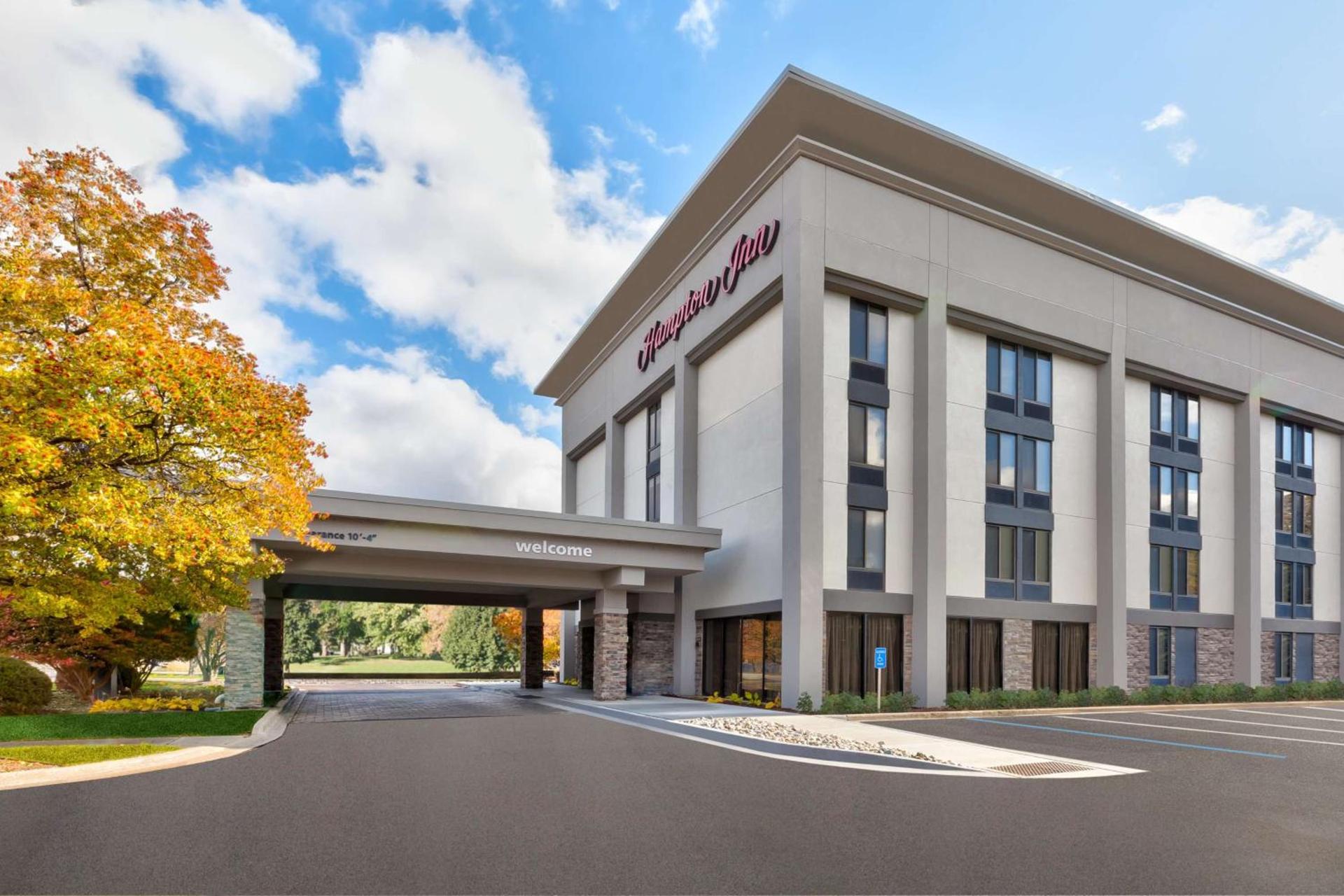Hampton Inn Traverse City photo 3