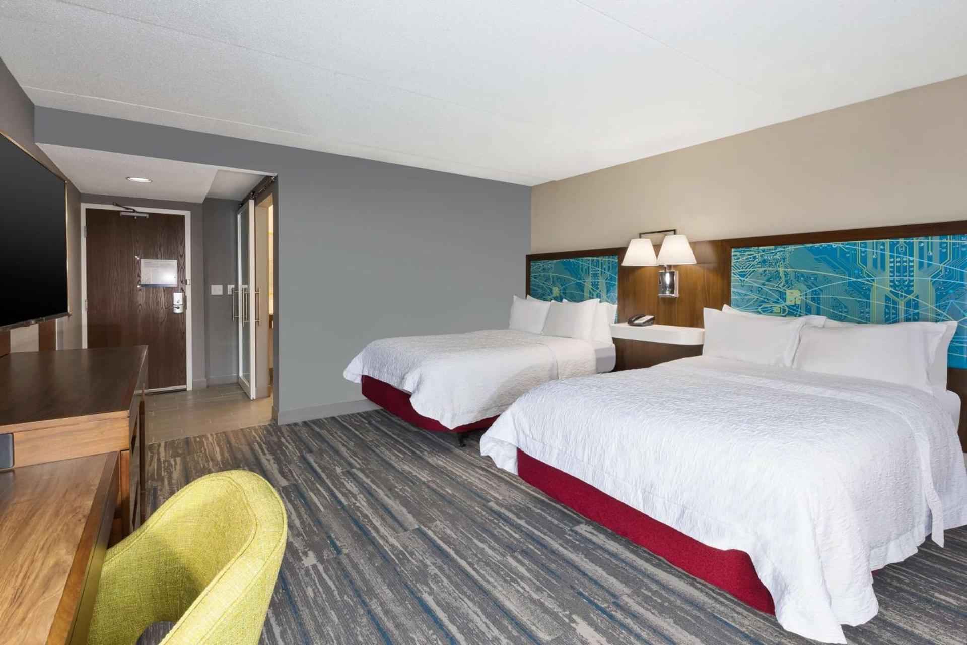 Hampton Inn Traverse City photo 12