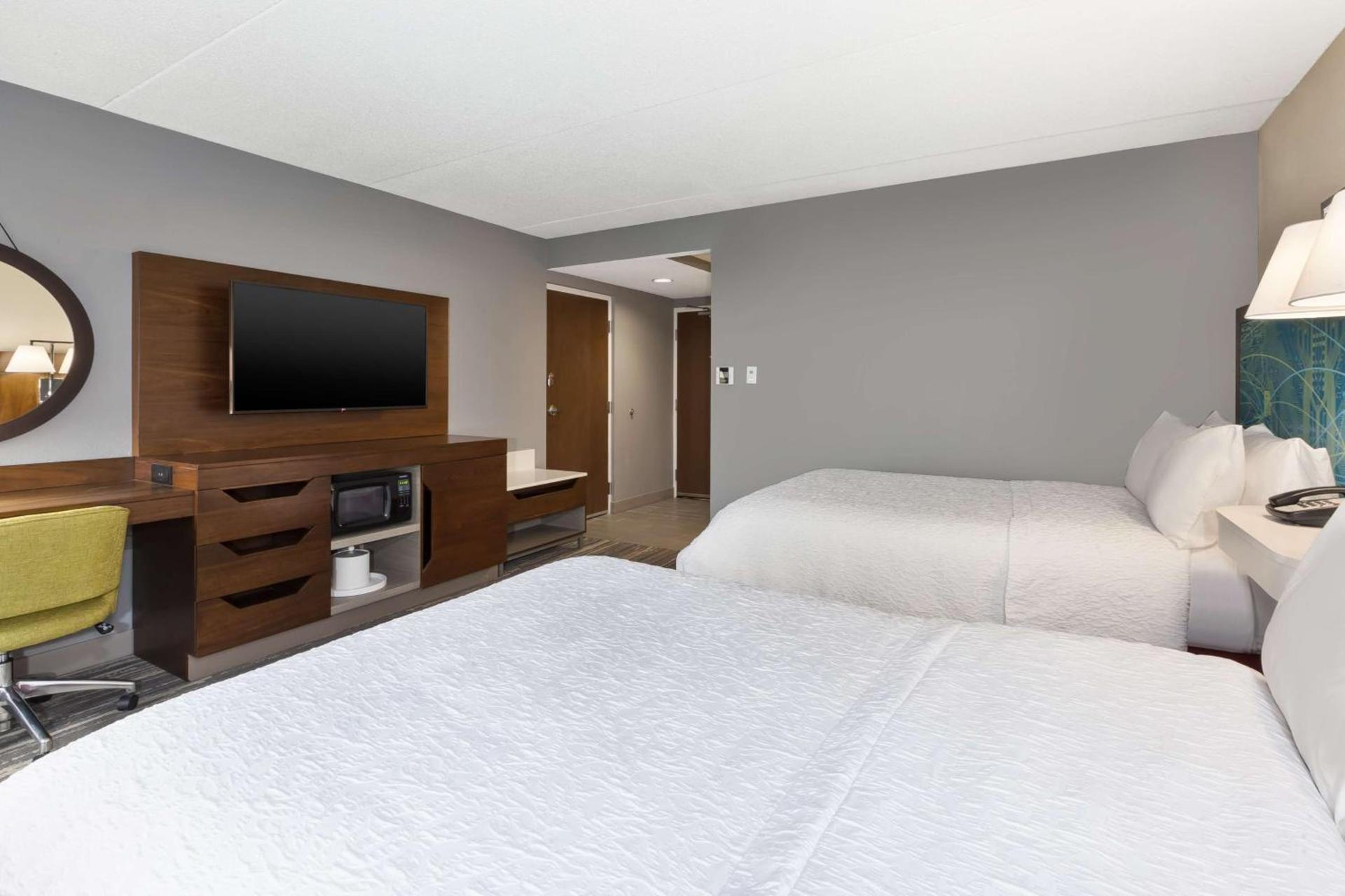 Hampton Inn Traverse City photo 13
