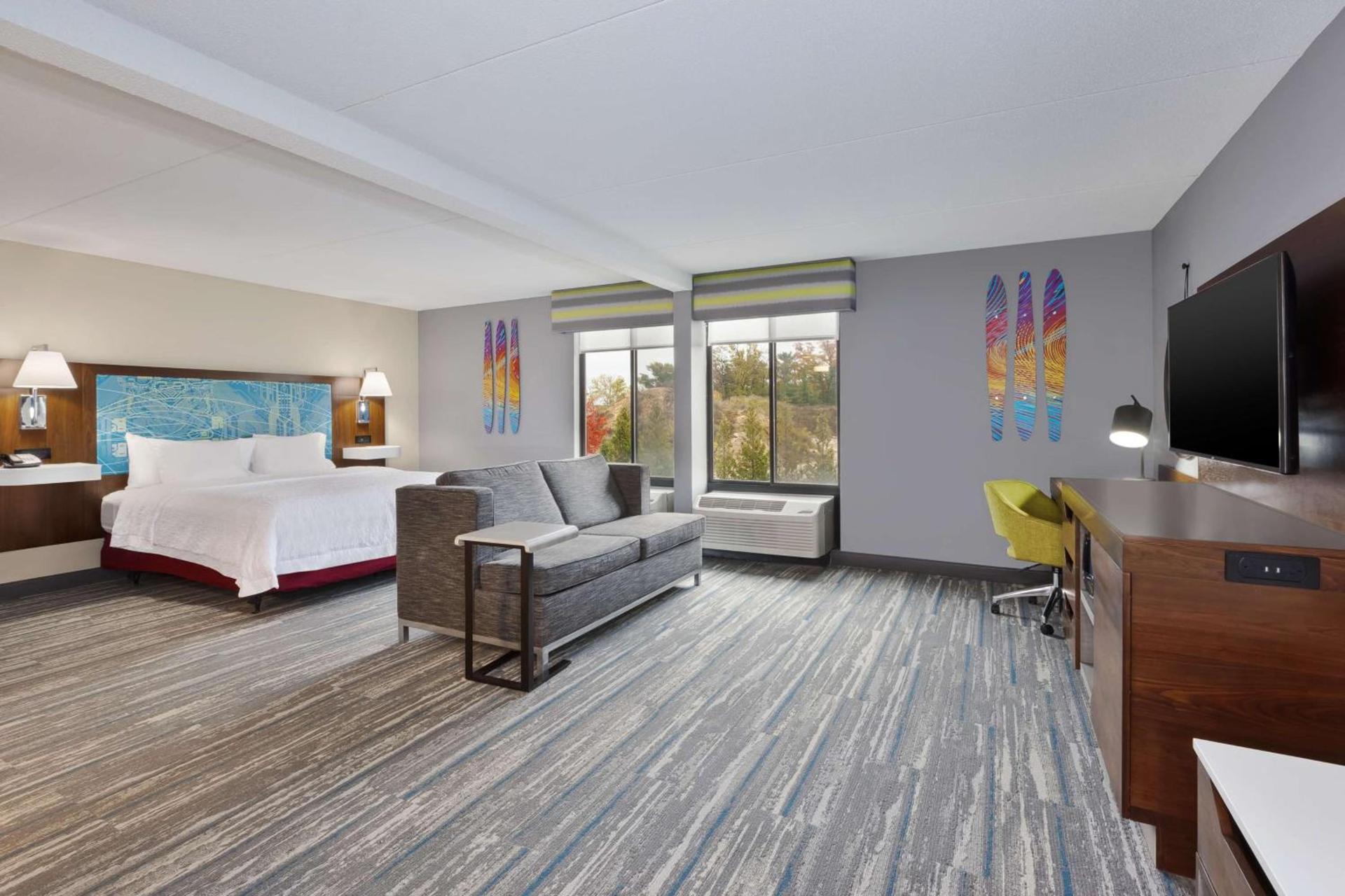 Hampton Inn Traverse City photo 28