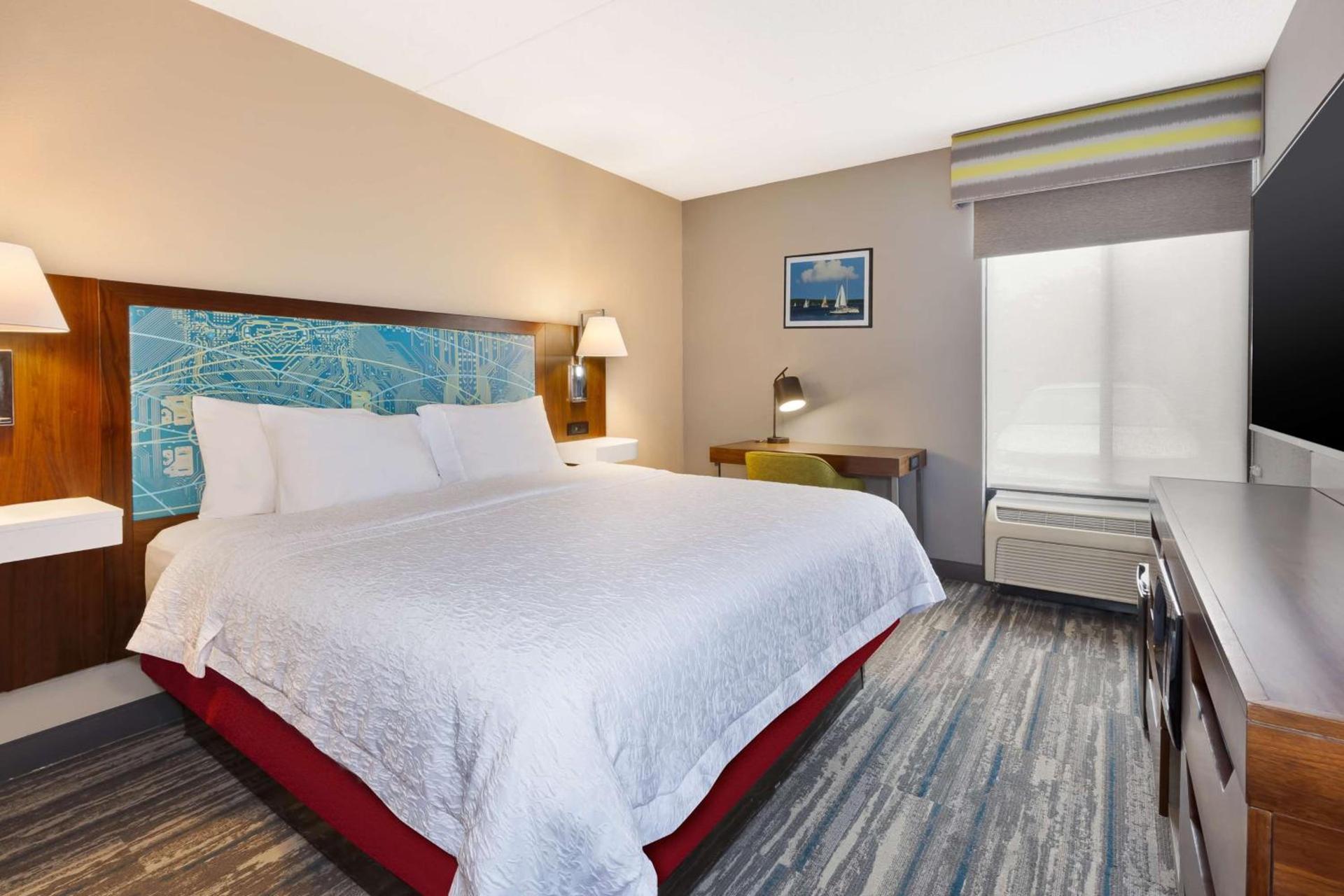 Hampton Inn Traverse City photo 31