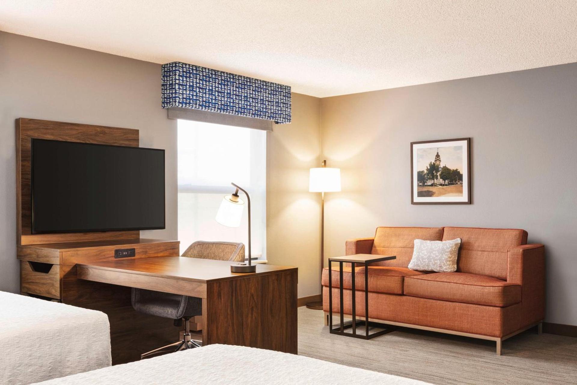 Hampton Inn & Suites Valparaiso photo 16