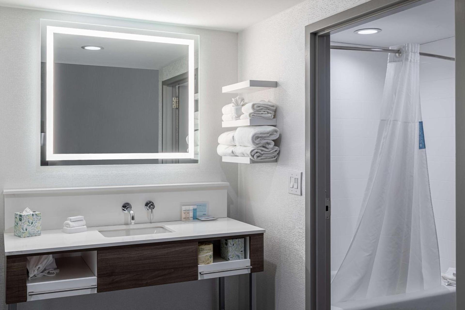 Hampton Inn Knoxville-West At Cedar Bluff photo 14