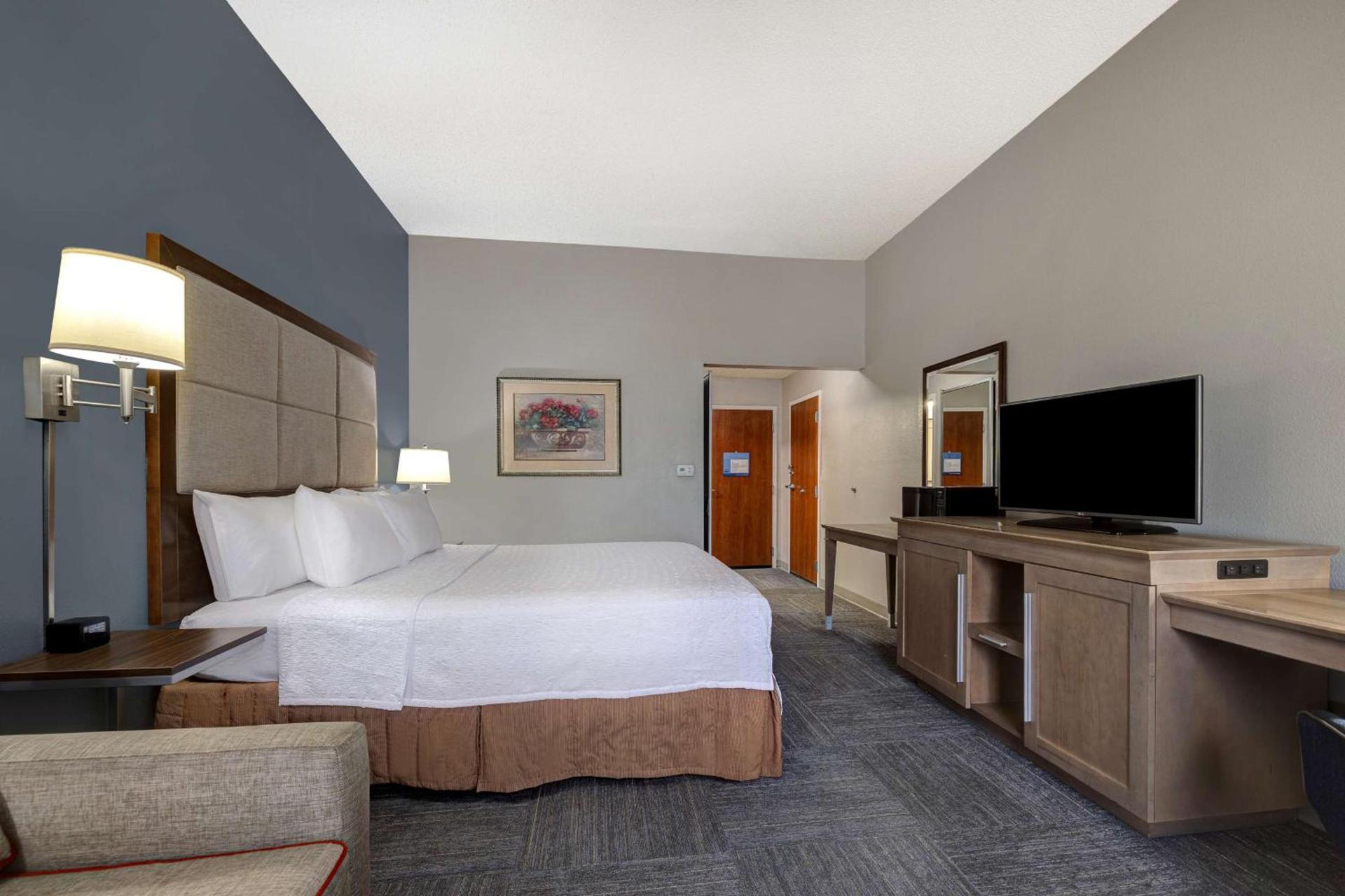 Hampton Inn Victoria photo 19