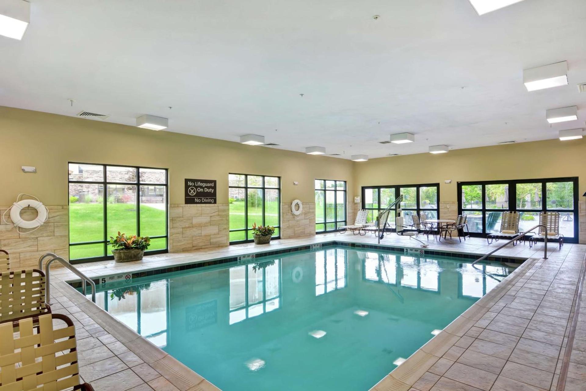 Hampton Inn and Suites New Hartford/Utica photo 13
