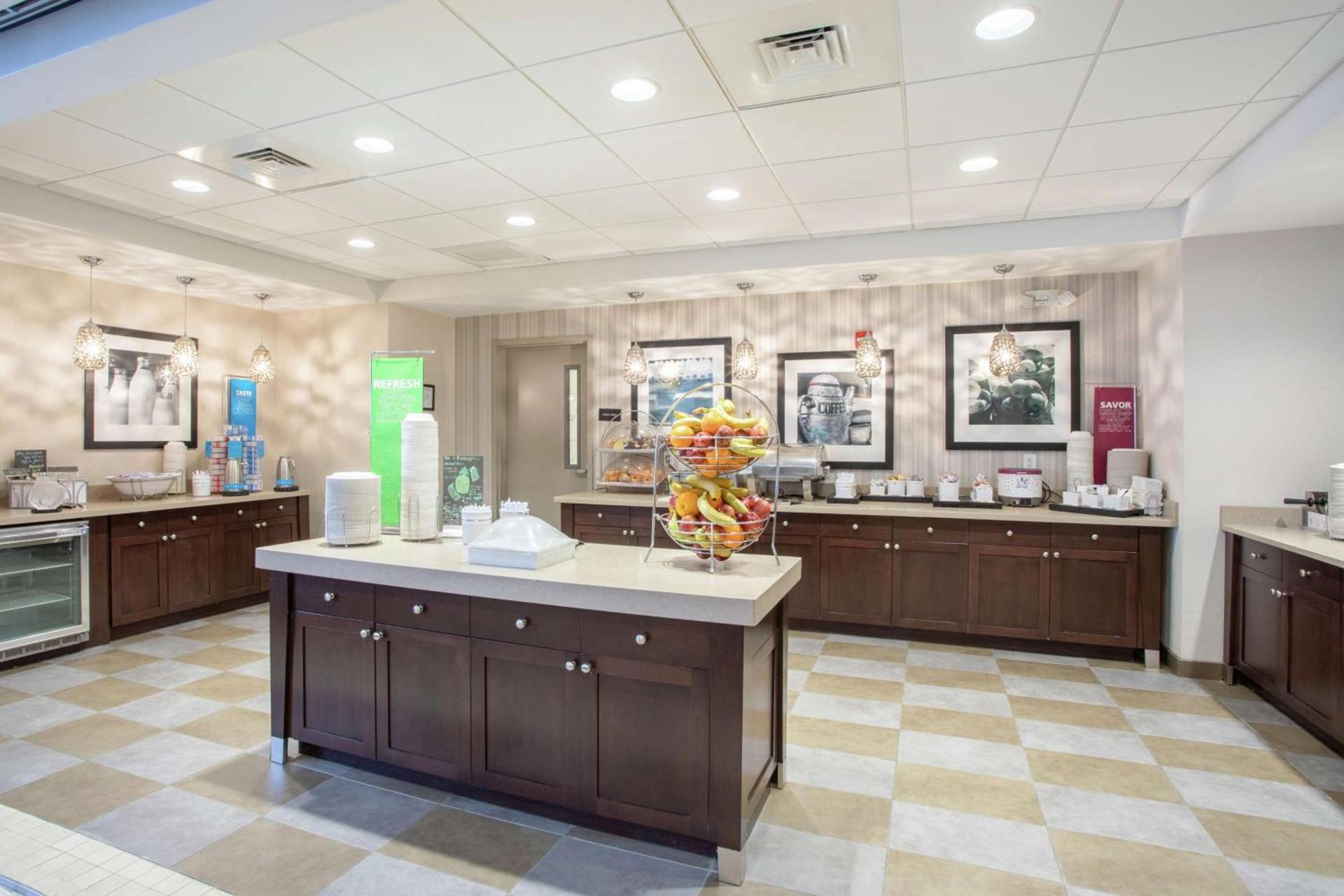 Hampton Inn Philadelphia/Voorhees photo 12