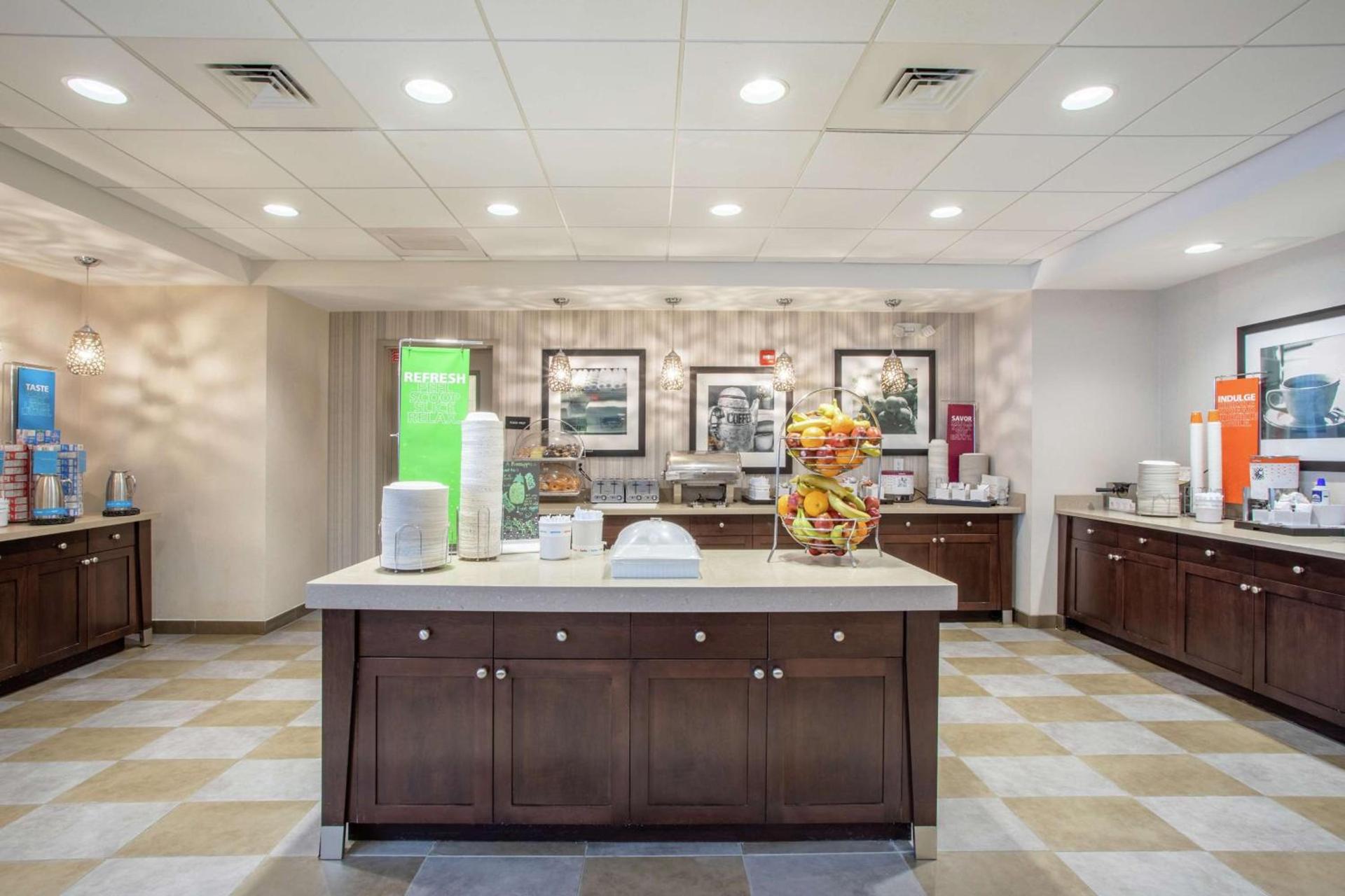 Hampton Inn Philadelphia/Voorhees photo 11