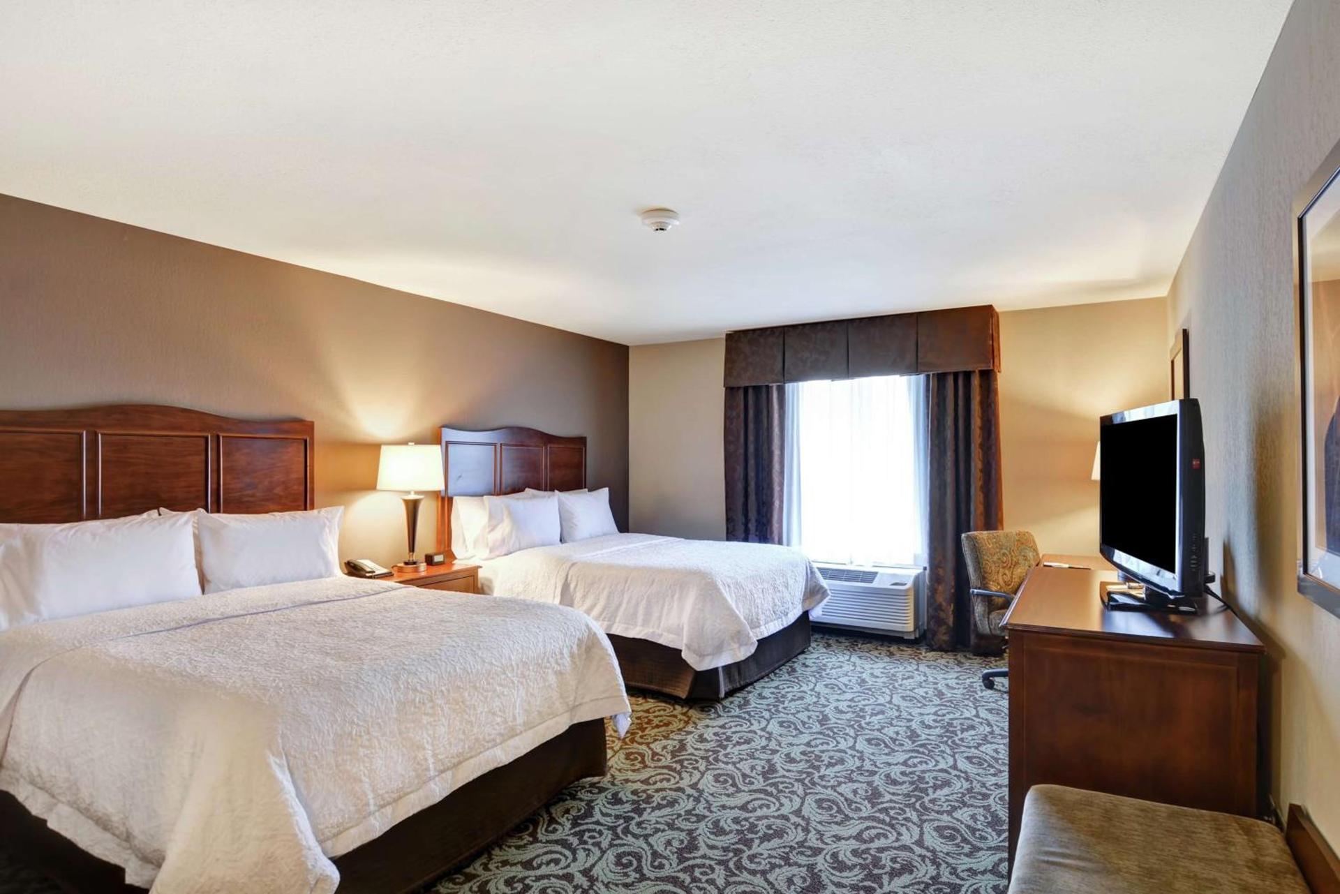 Hampton Inn and Suites New Hartford/Utica photo 39
