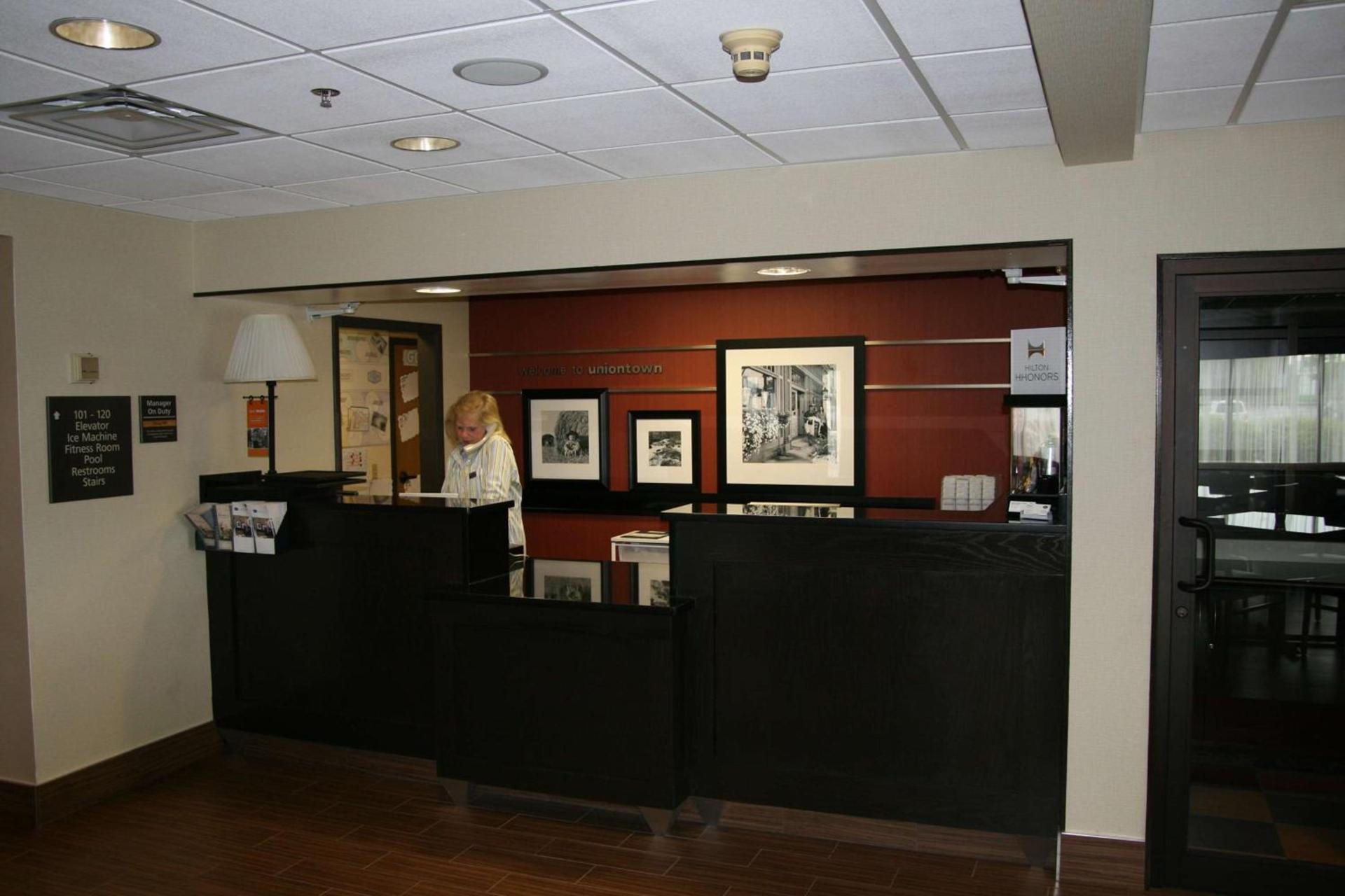 Hampton Inn Uniontown photo 3