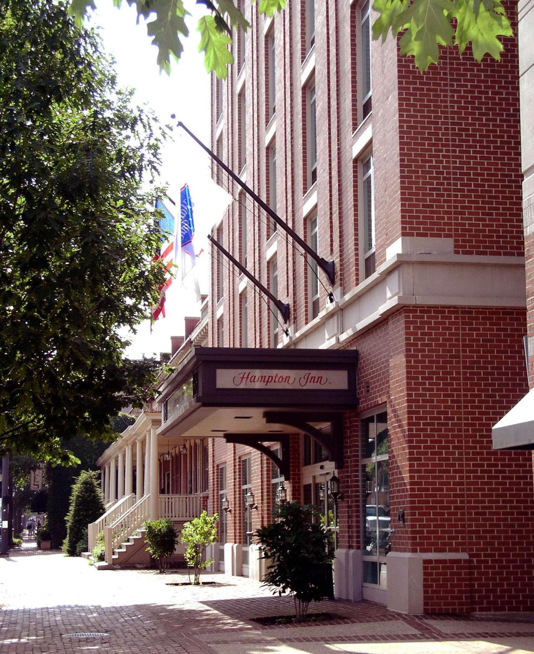Hampton Inn Alexandria/Old Town photo 2
