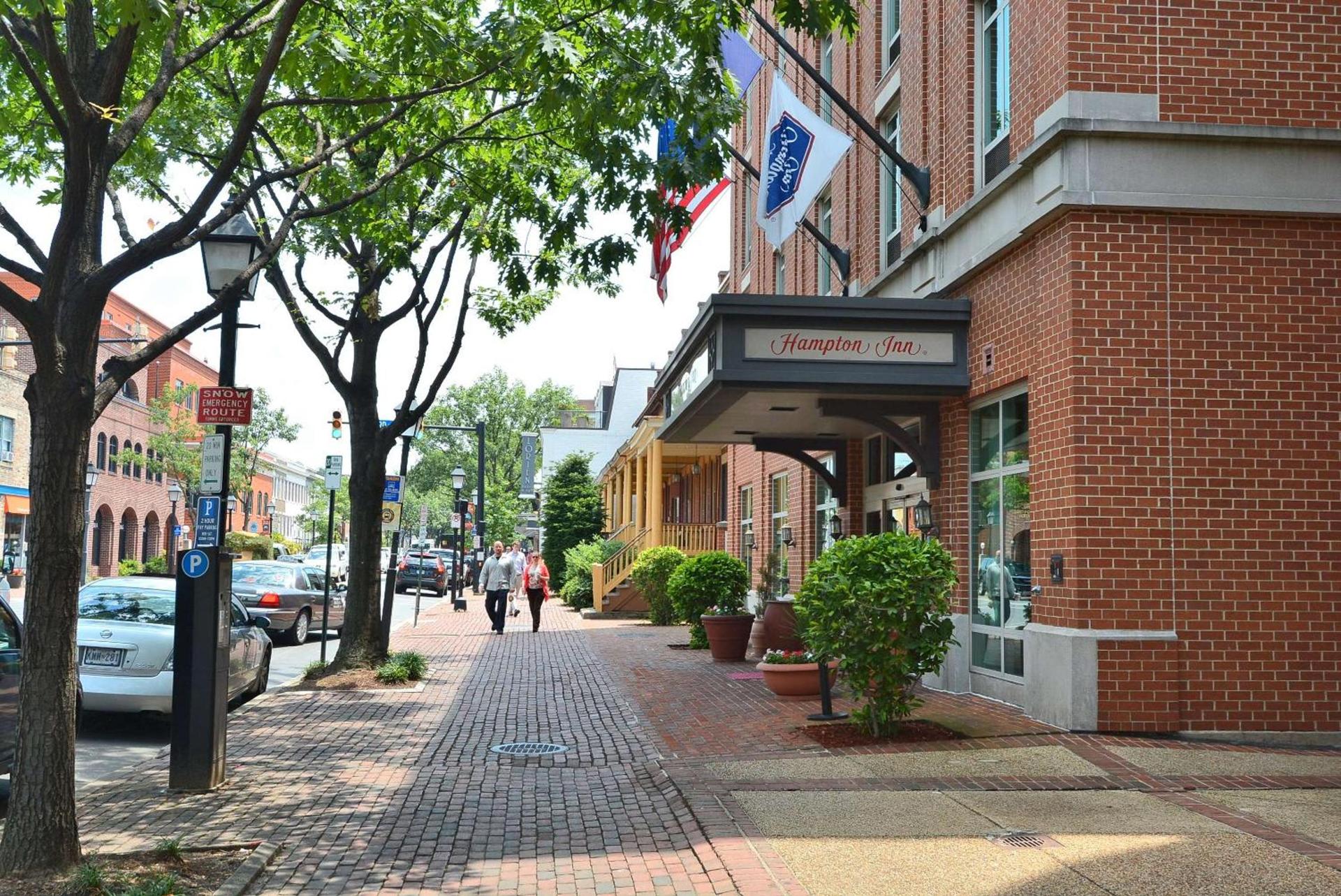 Hampton Inn Alexandria/Old Town photo 1