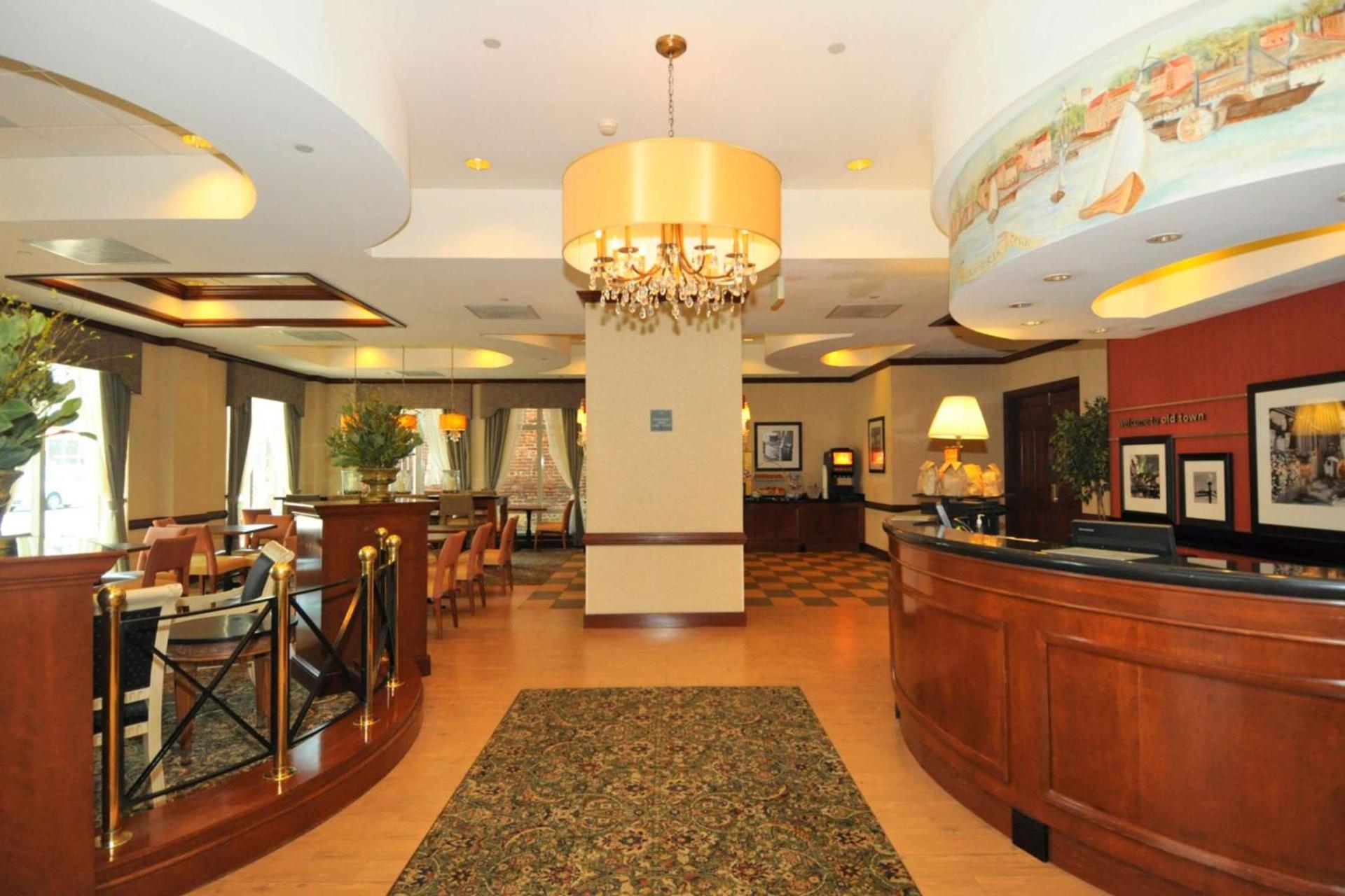 Hampton Inn Alexandria/Old Town photo 9