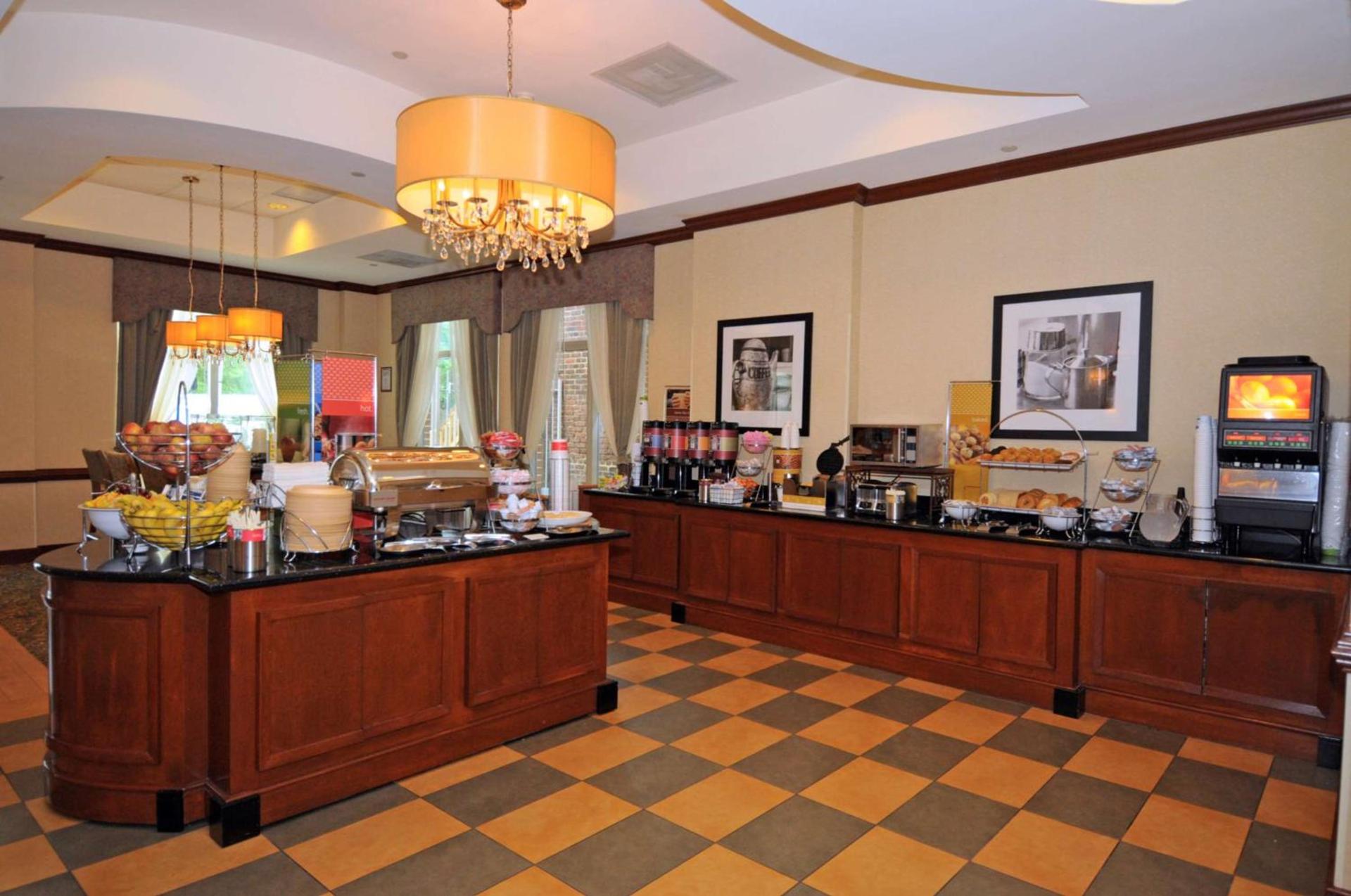 Hampton Inn Alexandria/Old Town photo 12