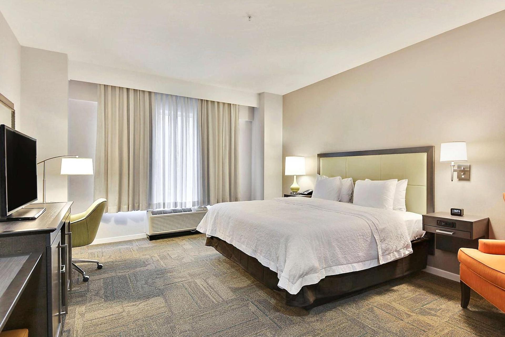 Hampton Inn Alexandria/Old Town photo 18