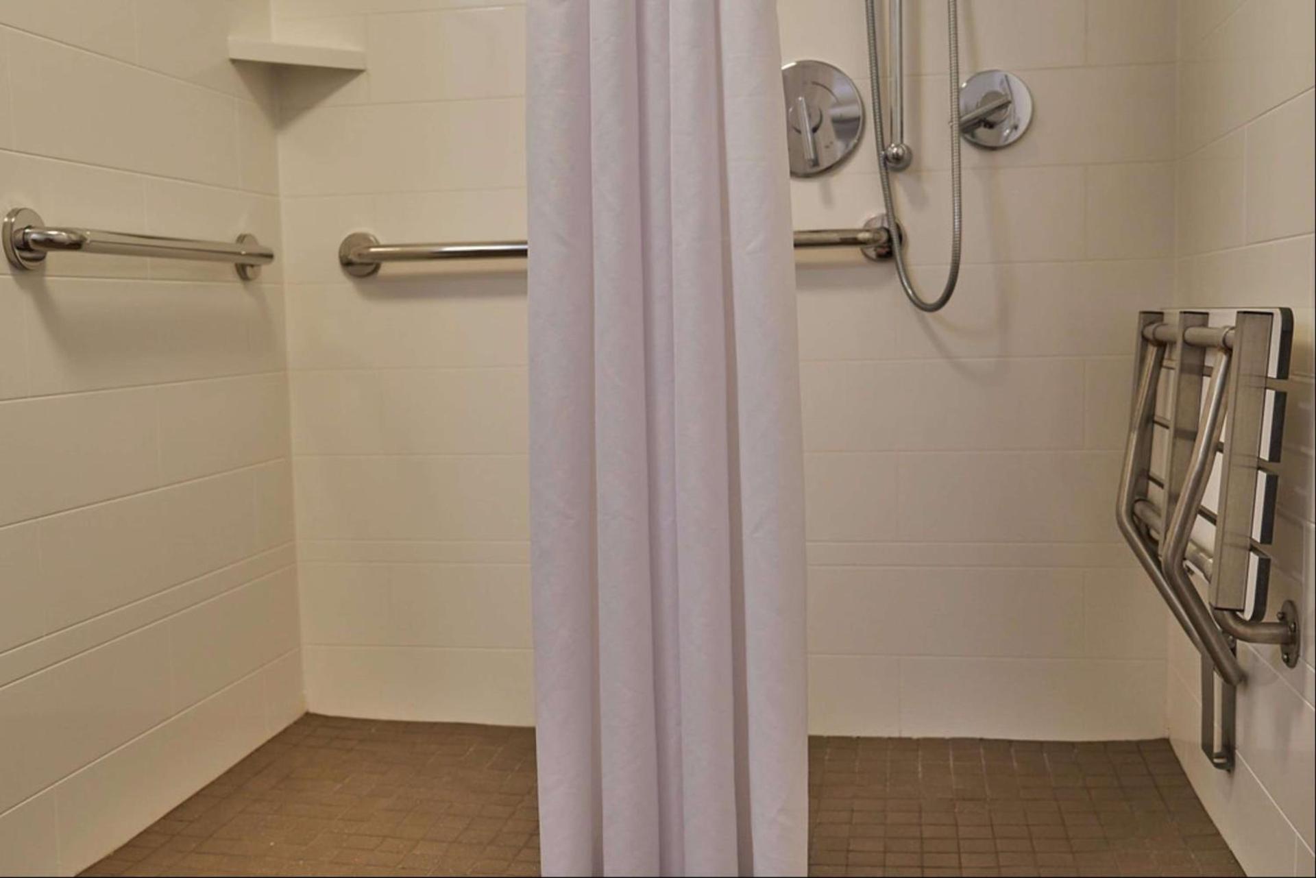 Hampton Inn Uniontown photo 30
