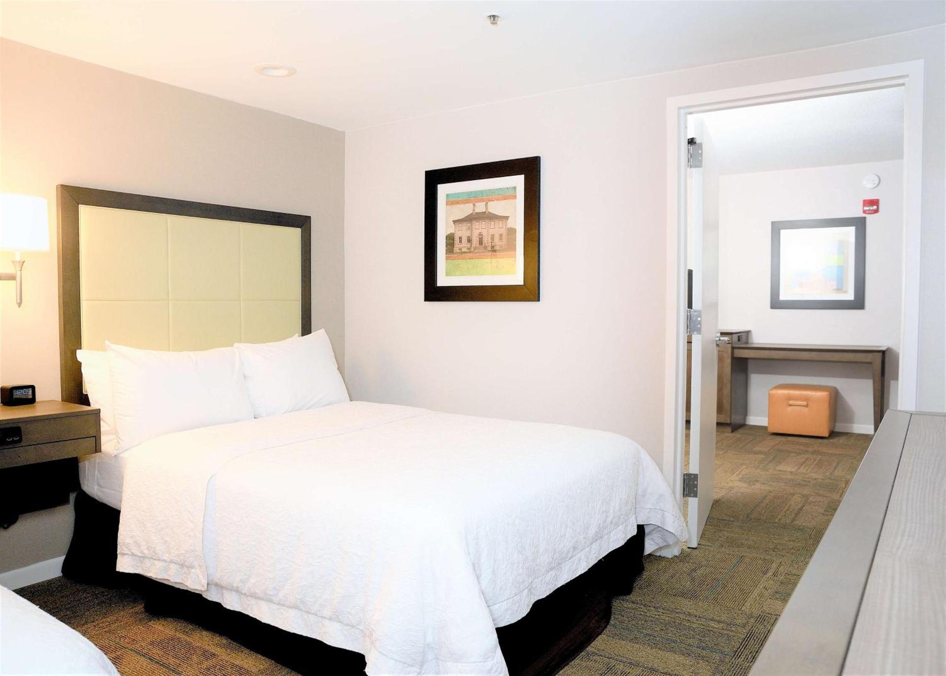 Hampton Inn Alexandria/Old Town photo 22