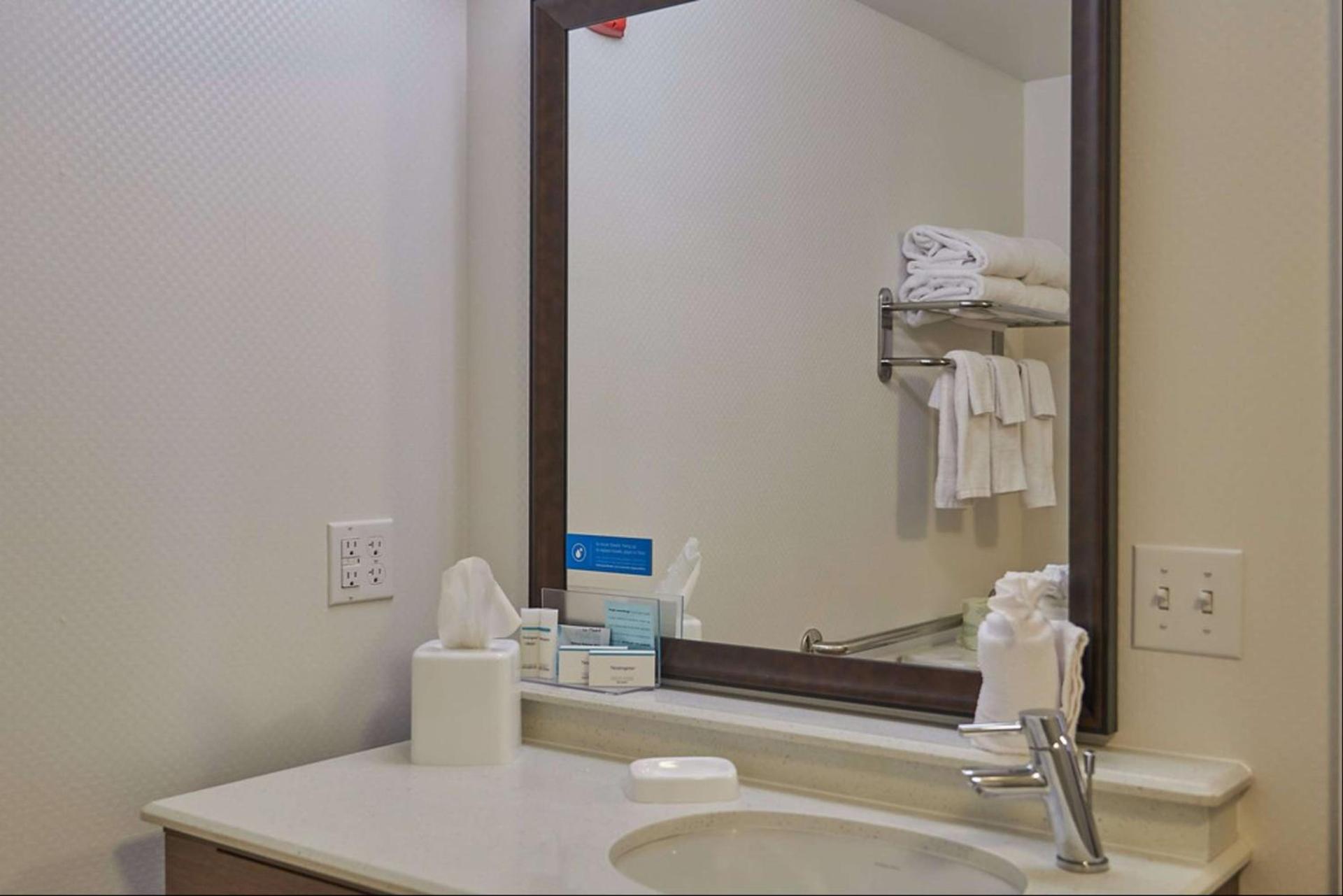 Hampton Inn Uniontown photo 34