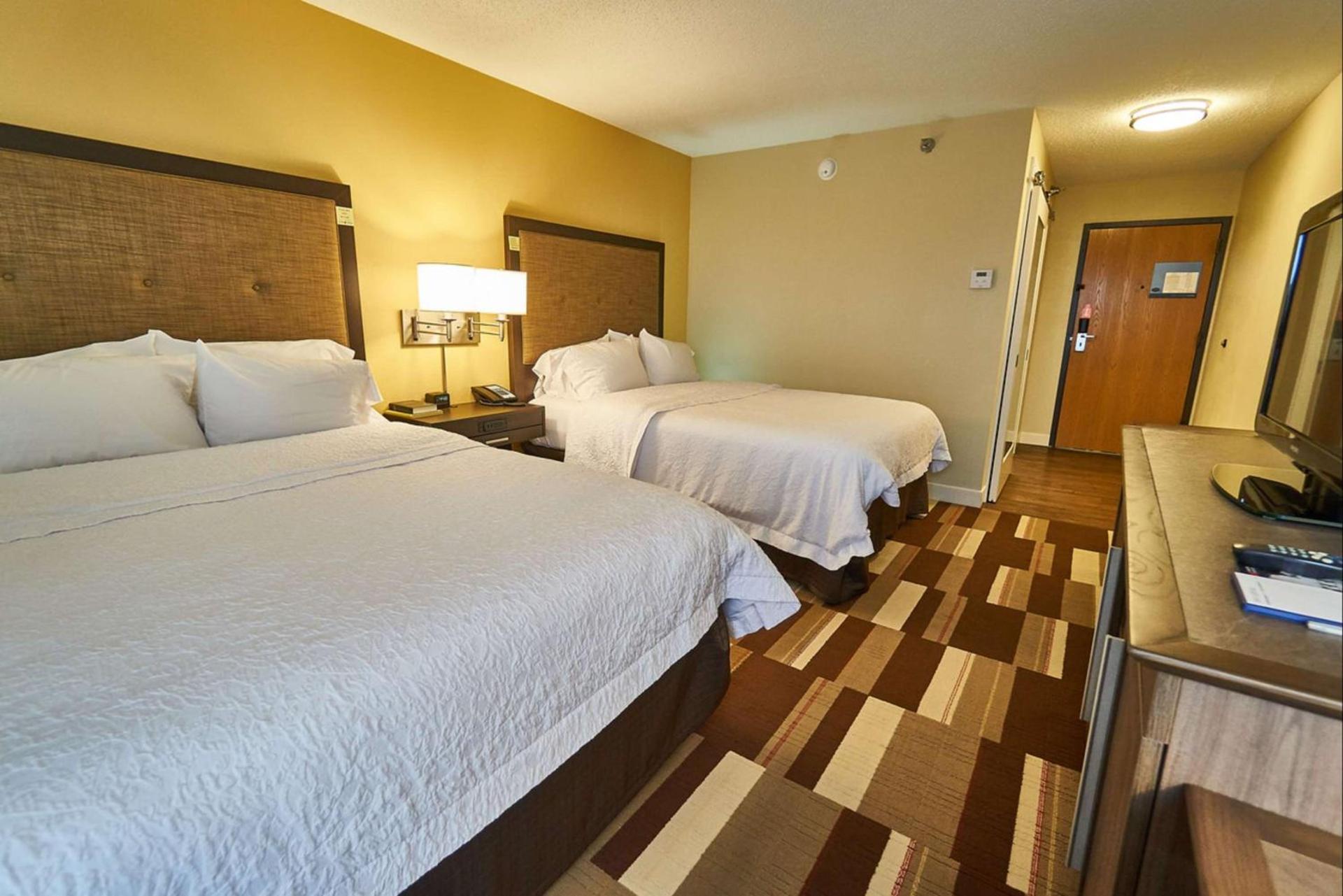 Hampton Inn Uniontown photo 35