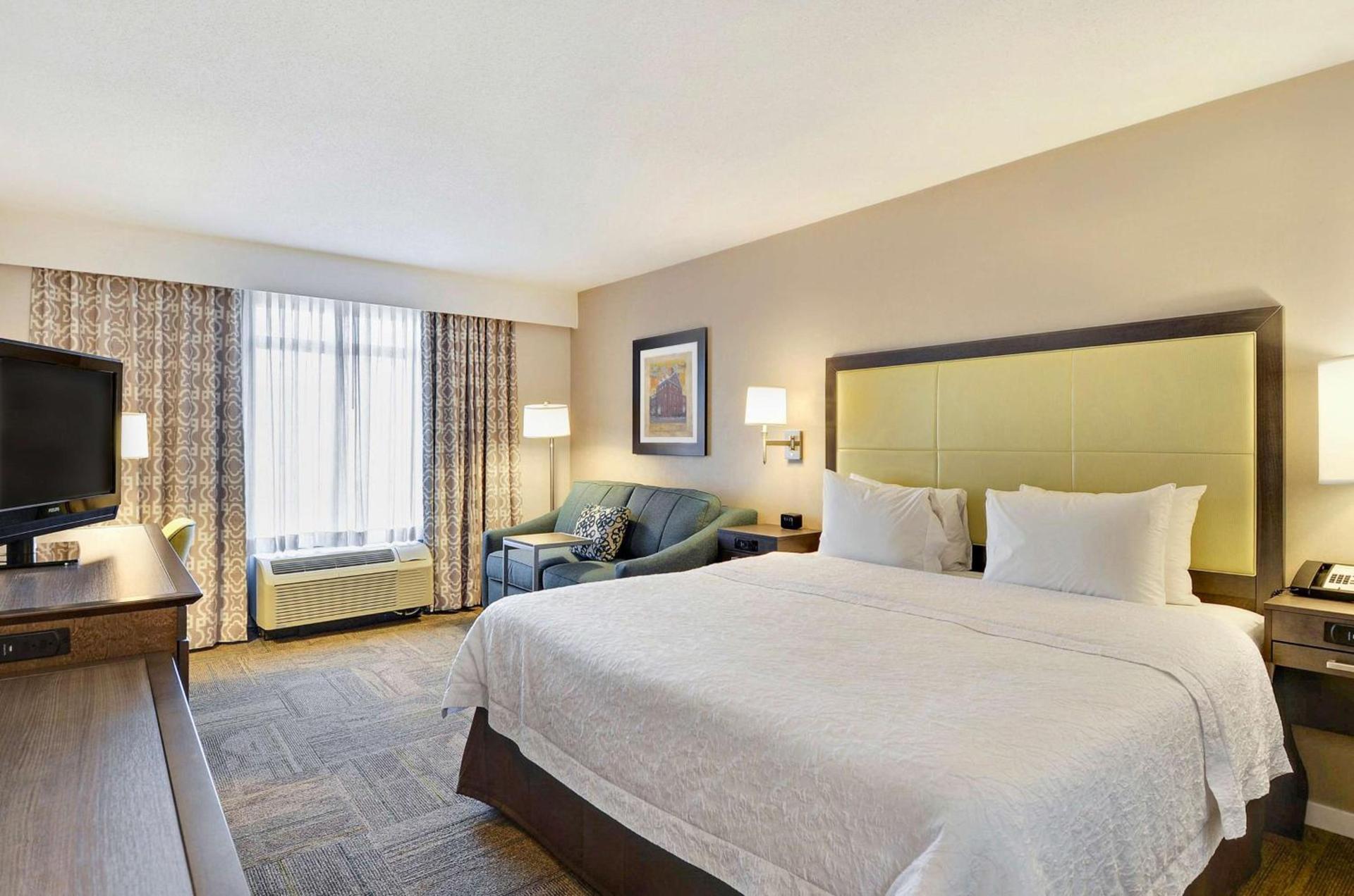 Hampton Inn Alexandria/Old Town photo 29