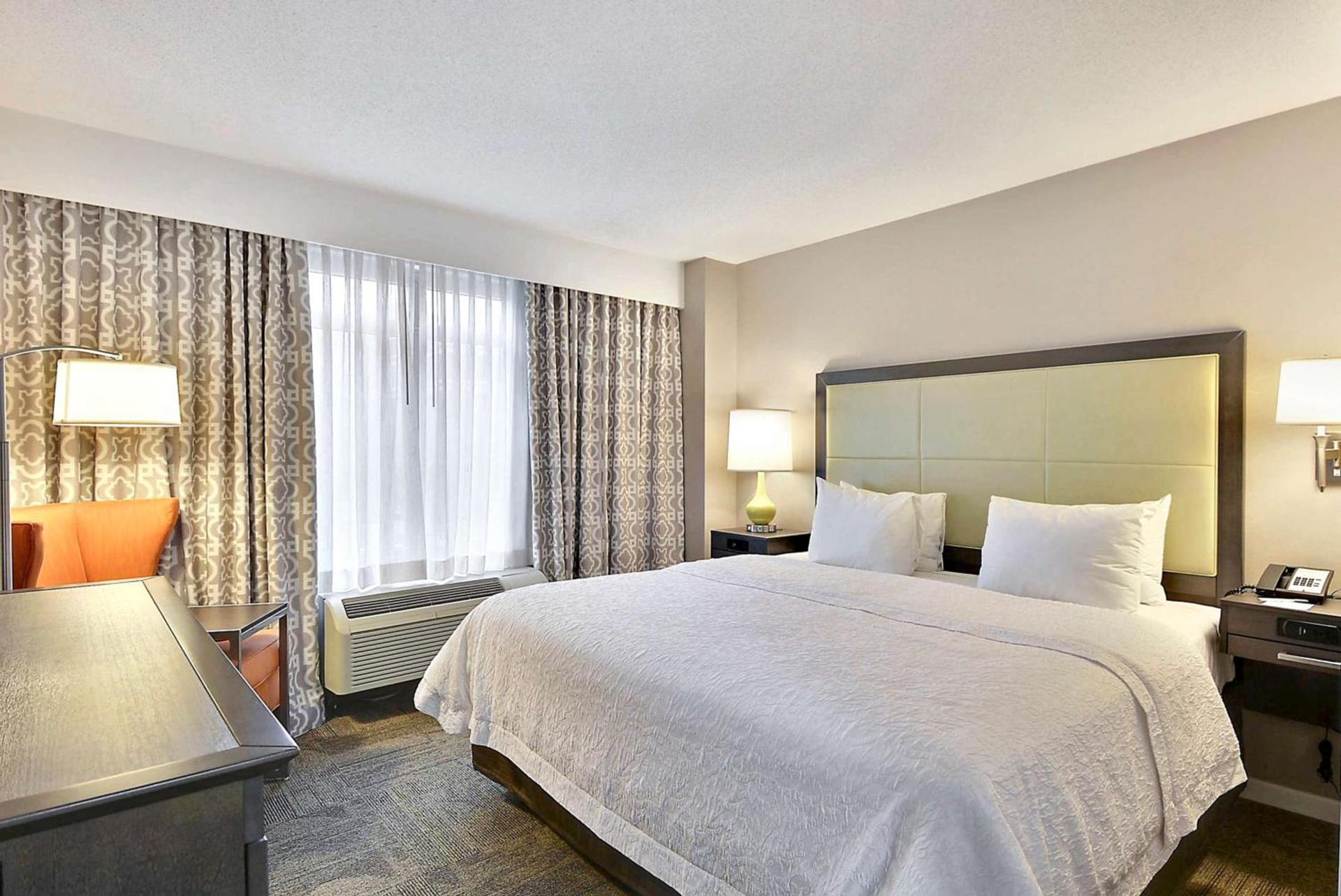 Hampton Inn Alexandria/Old Town photo 32