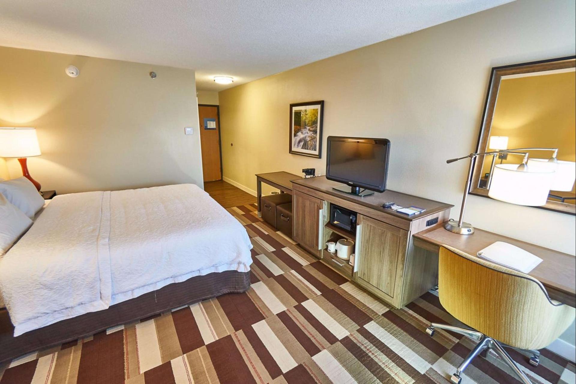 Hampton Inn Uniontown photo 39