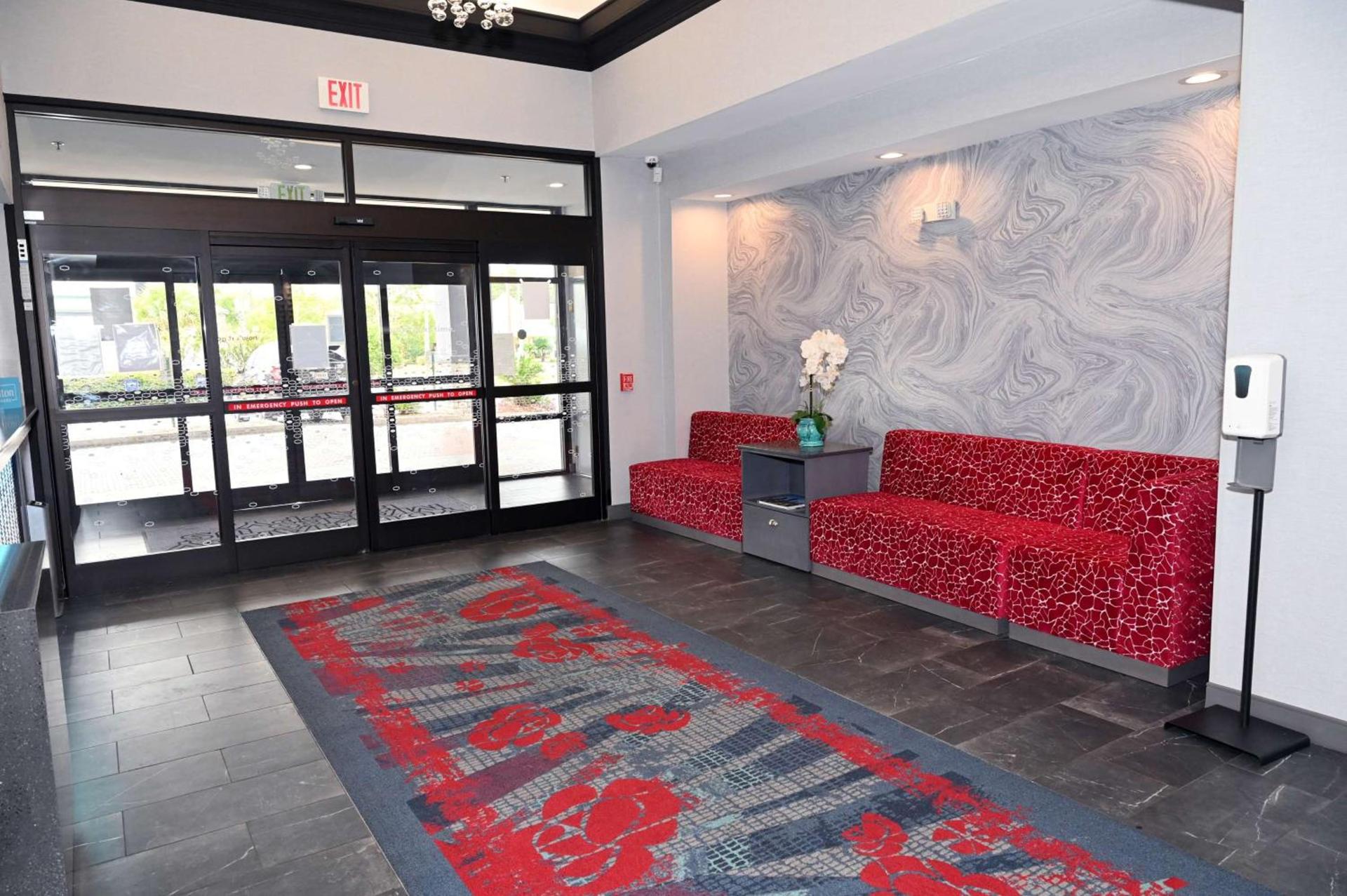 Hampton Inn Valdosta/Lake Park Area photo 19
