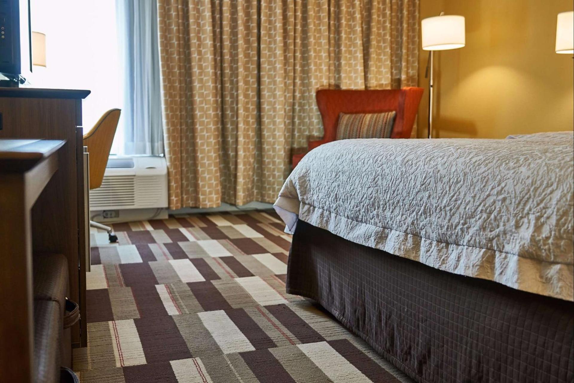 Hampton Inn Uniontown photo 41