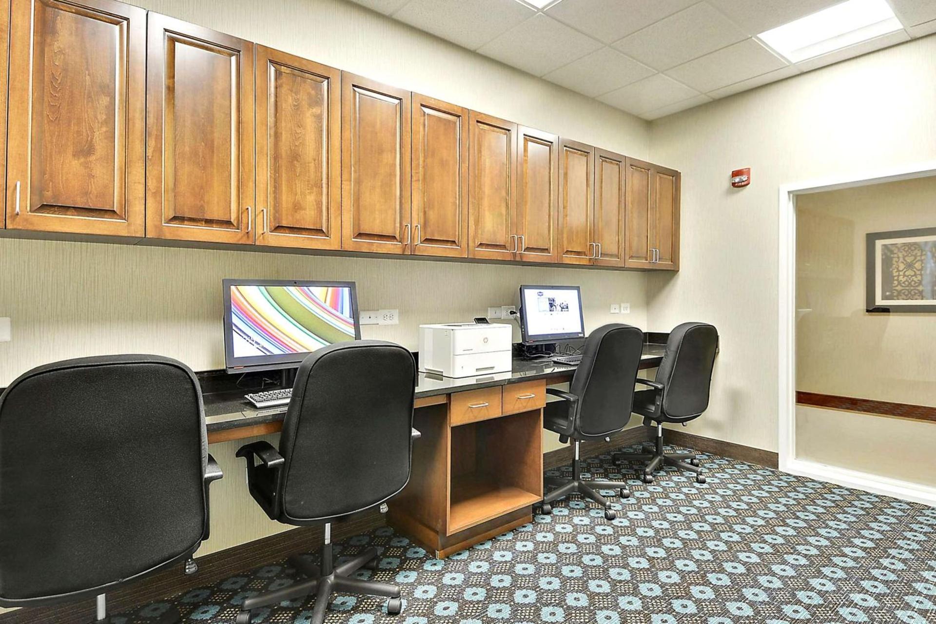Hampton Inn Alexandria/Old Town photo 37