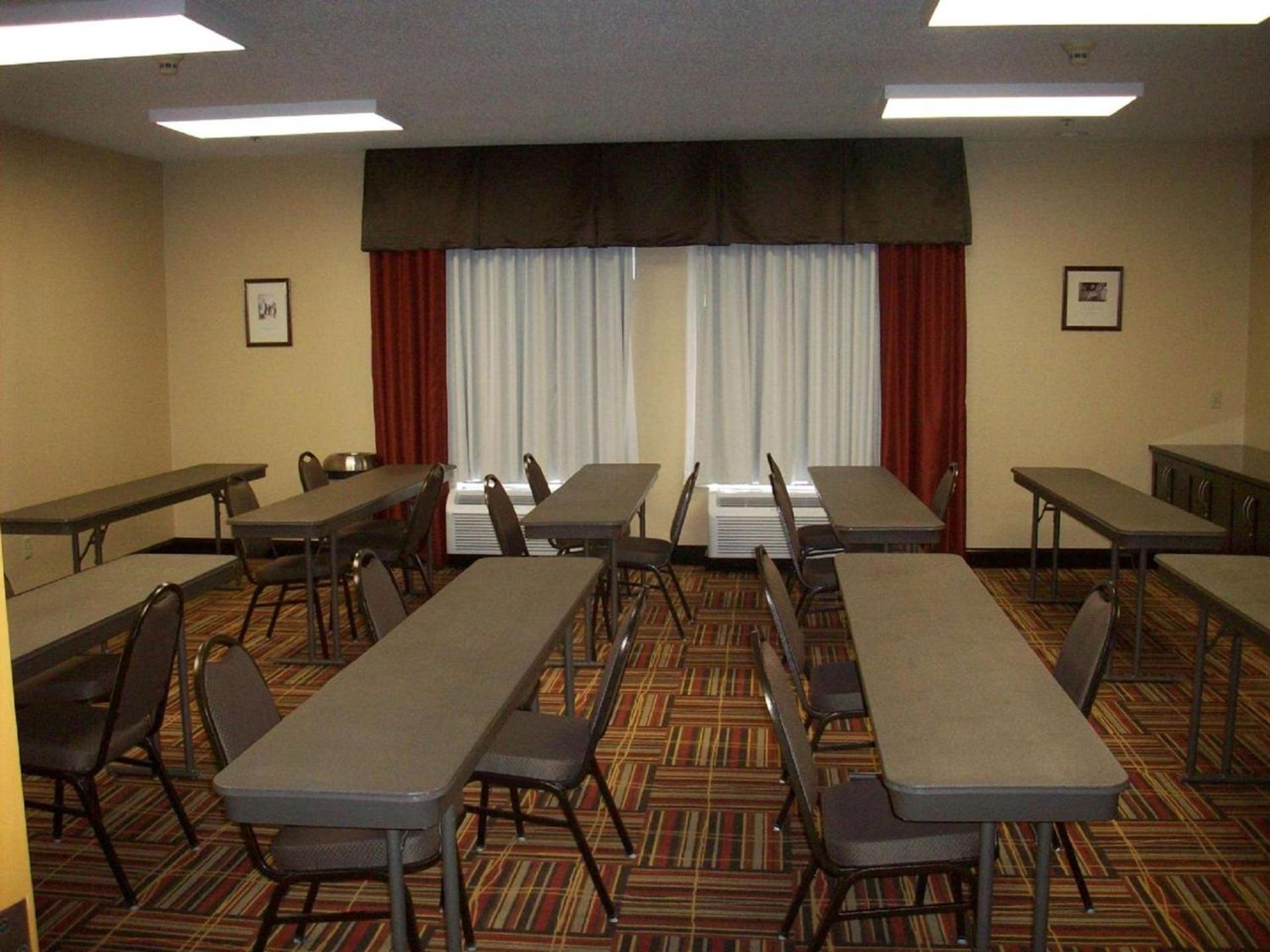 Hampton Inn Uniontown photo 52