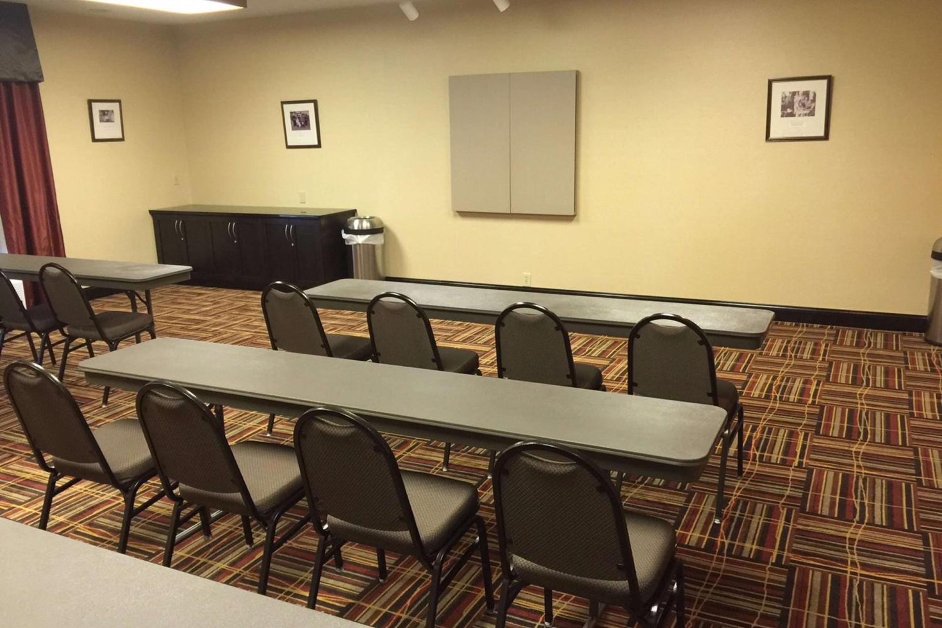 Hampton Inn Uniontown photo 54