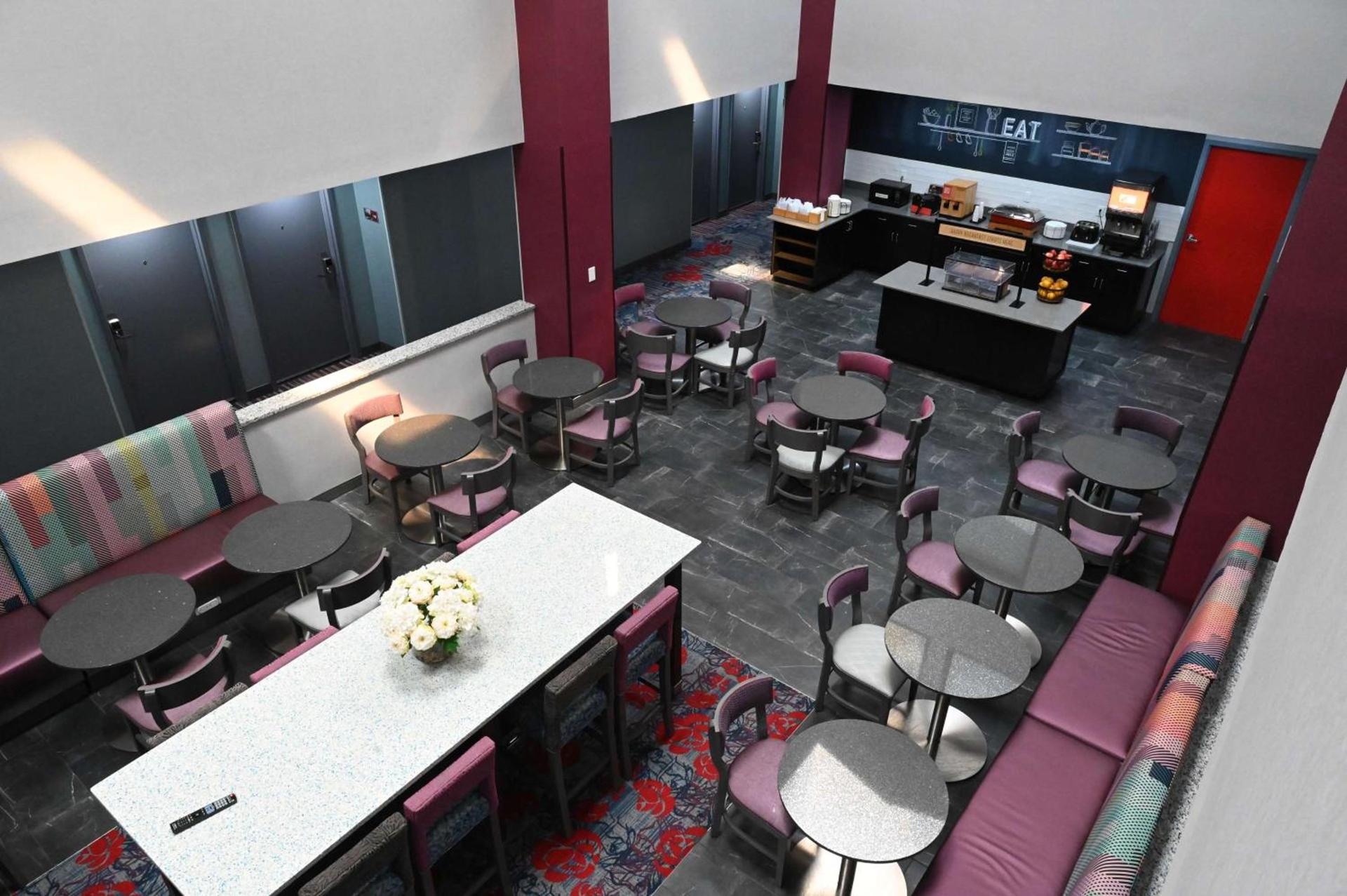 Hampton Inn Valdosta/Lake Park Area photo 3