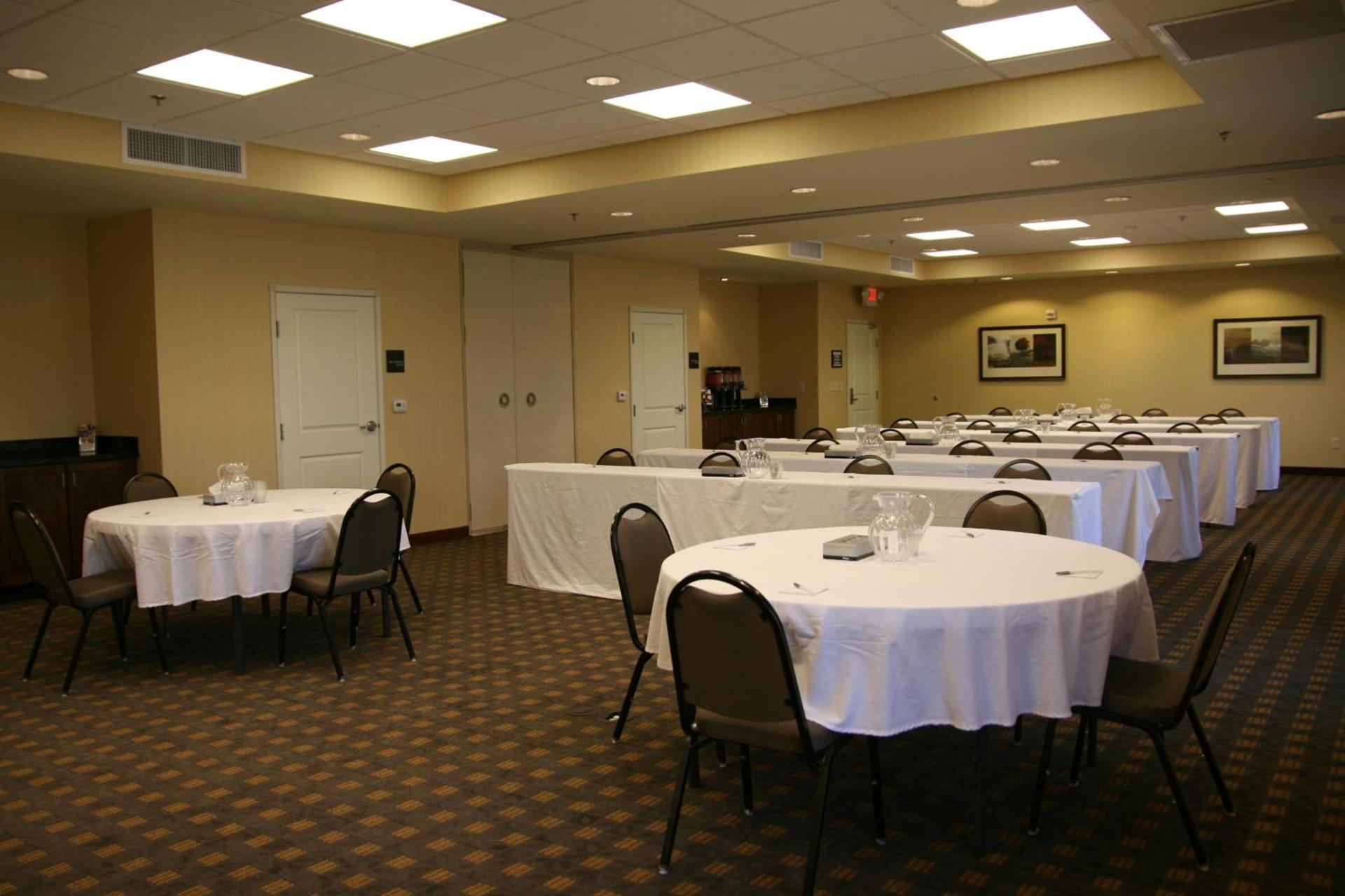 Hampton Inn Denver Northeast-Brighton photo 4