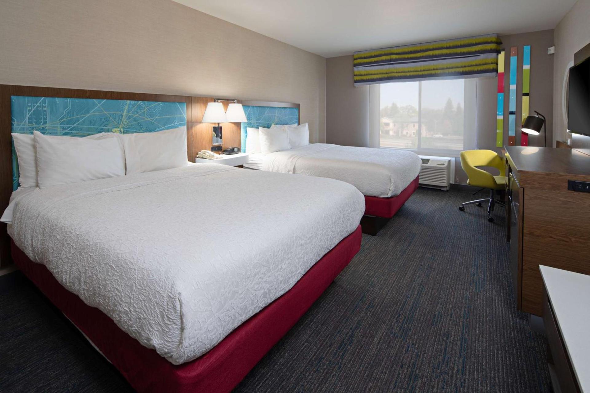 Hampton Inn Visalia photo 17