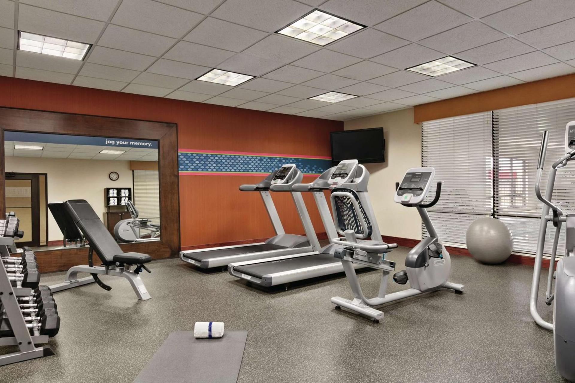 Hampton Inn & Suites Enid photo 11