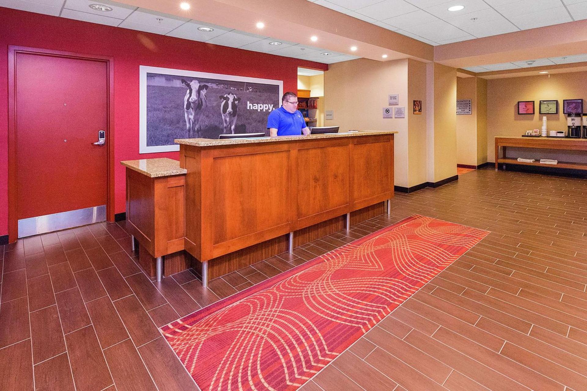 Hampton Inn Waynesburg photo 3