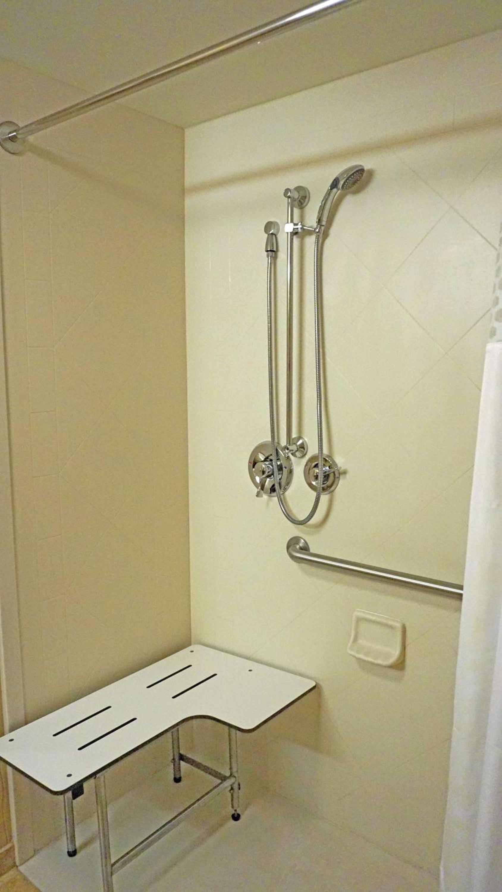Hampton Inn Waynesburg photo 16