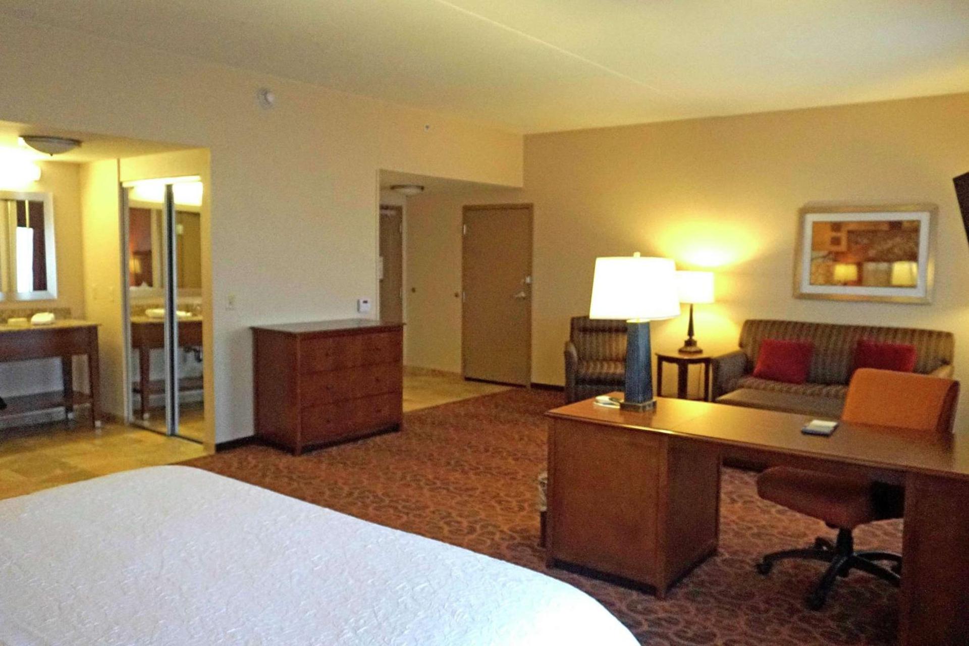 Hampton Inn Waynesburg photo 21