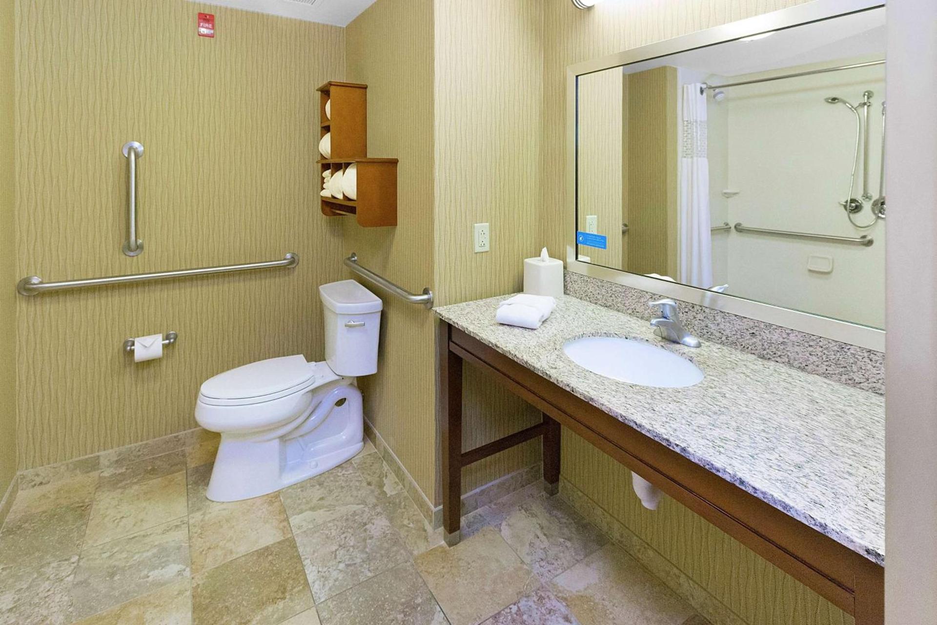 Hampton Inn Waynesburg photo 33