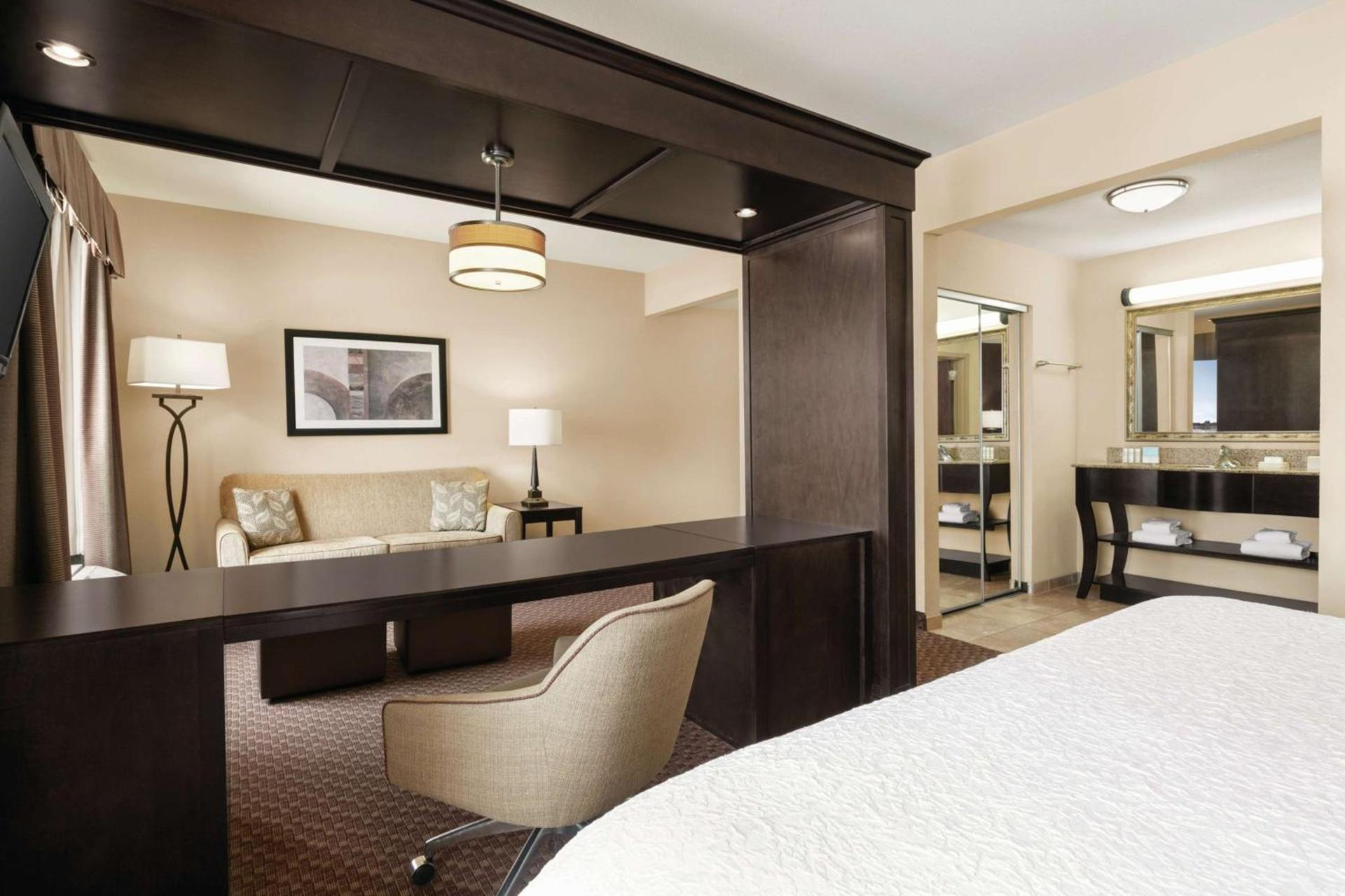 Hampton Inn & Suites Enid photo 21