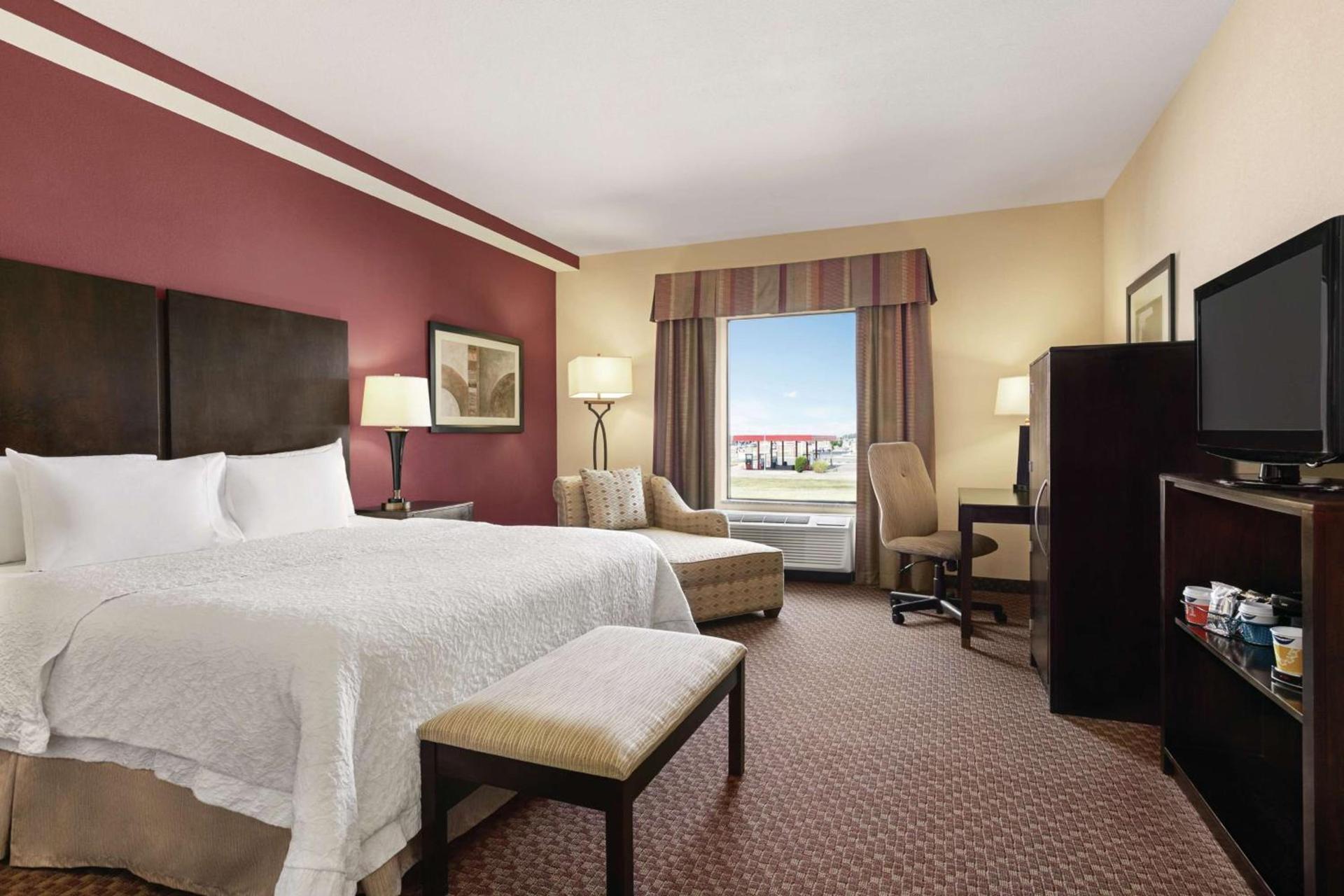 Hampton Inn & Suites Enid photo 23