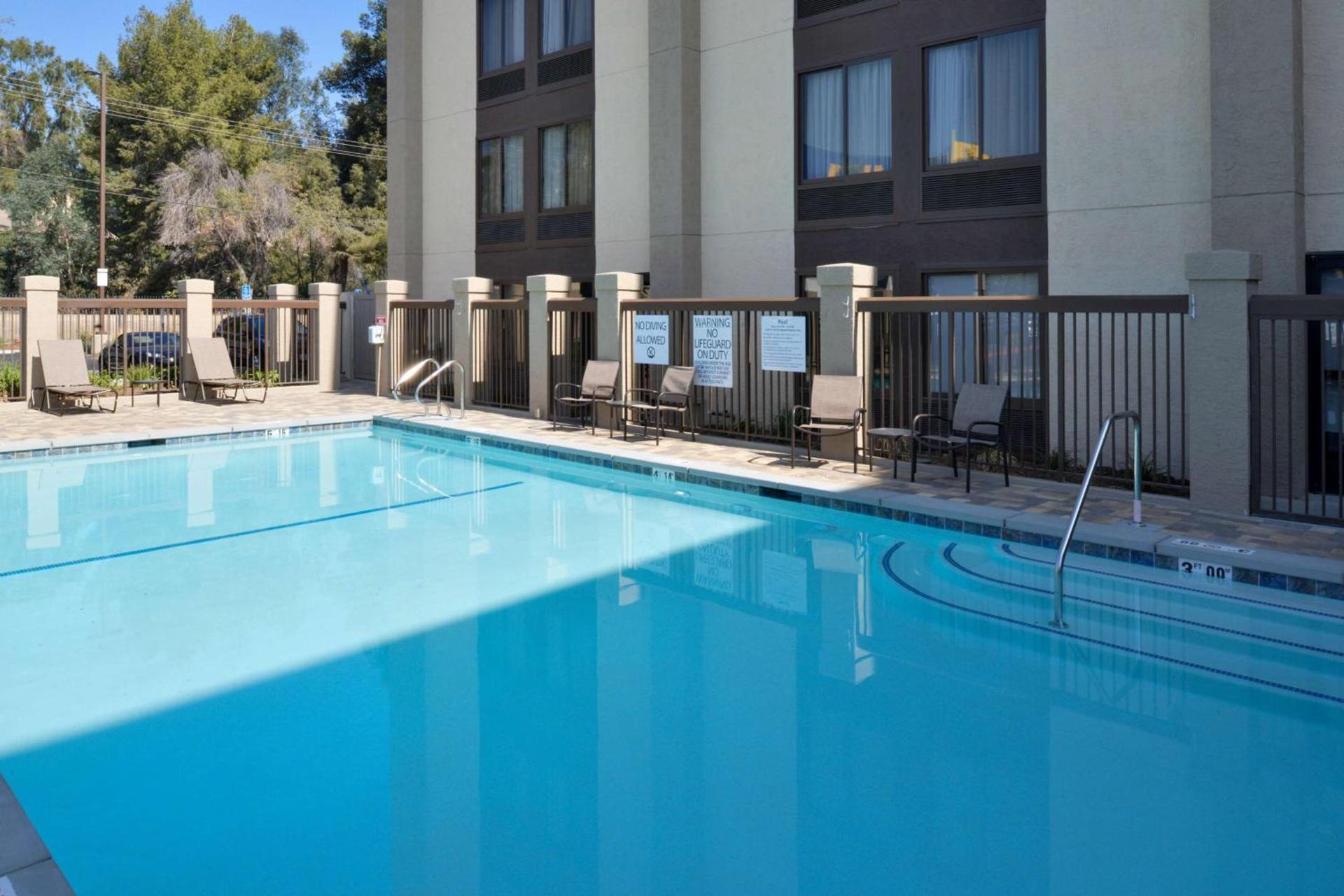 Hampton Inn Los Angeles-West Covina photo 8