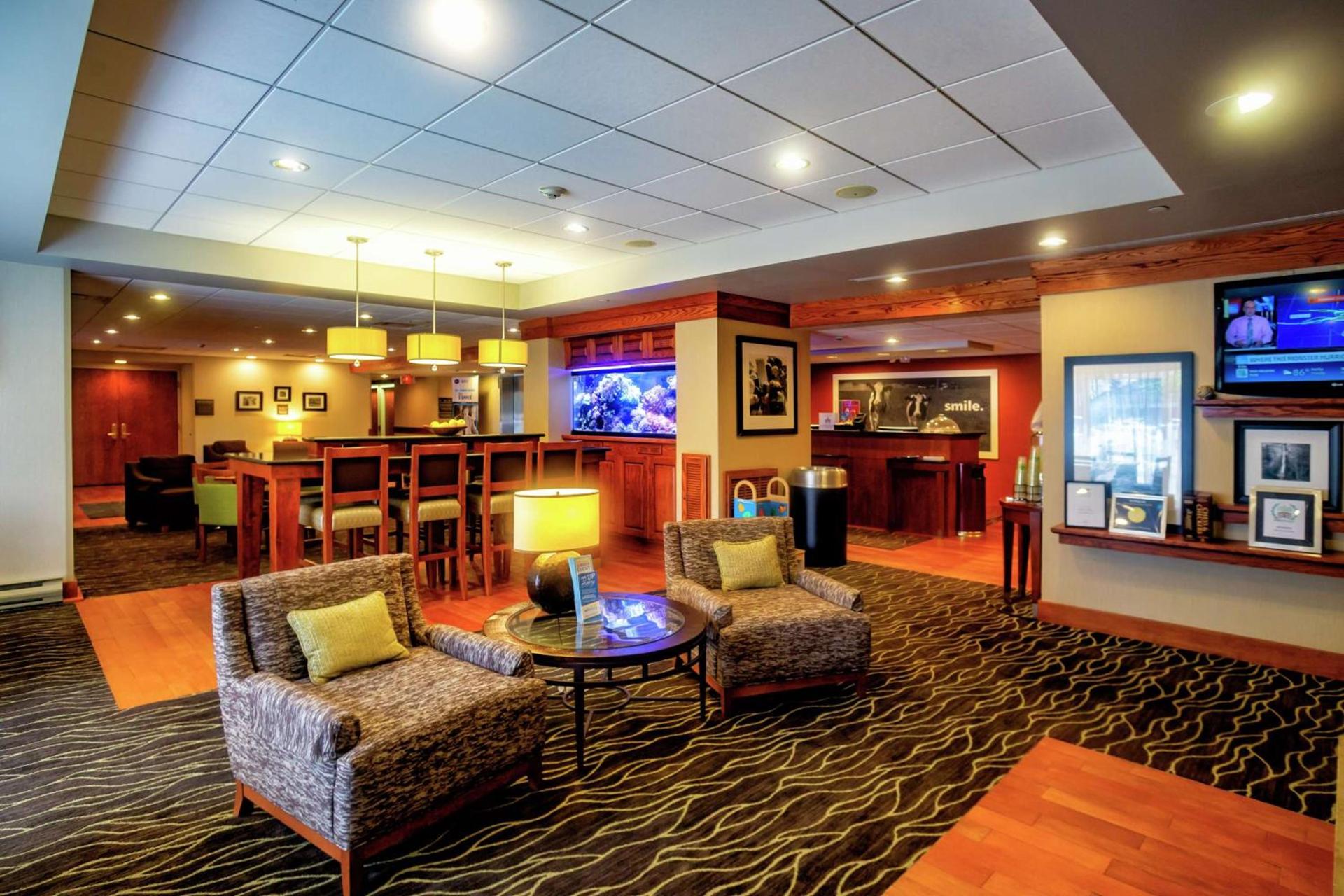 Hampton Inn Wheeling photo 10