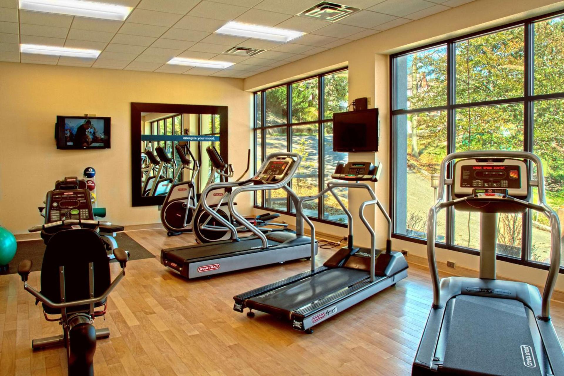 Hampton Inn Wheeling photo 27