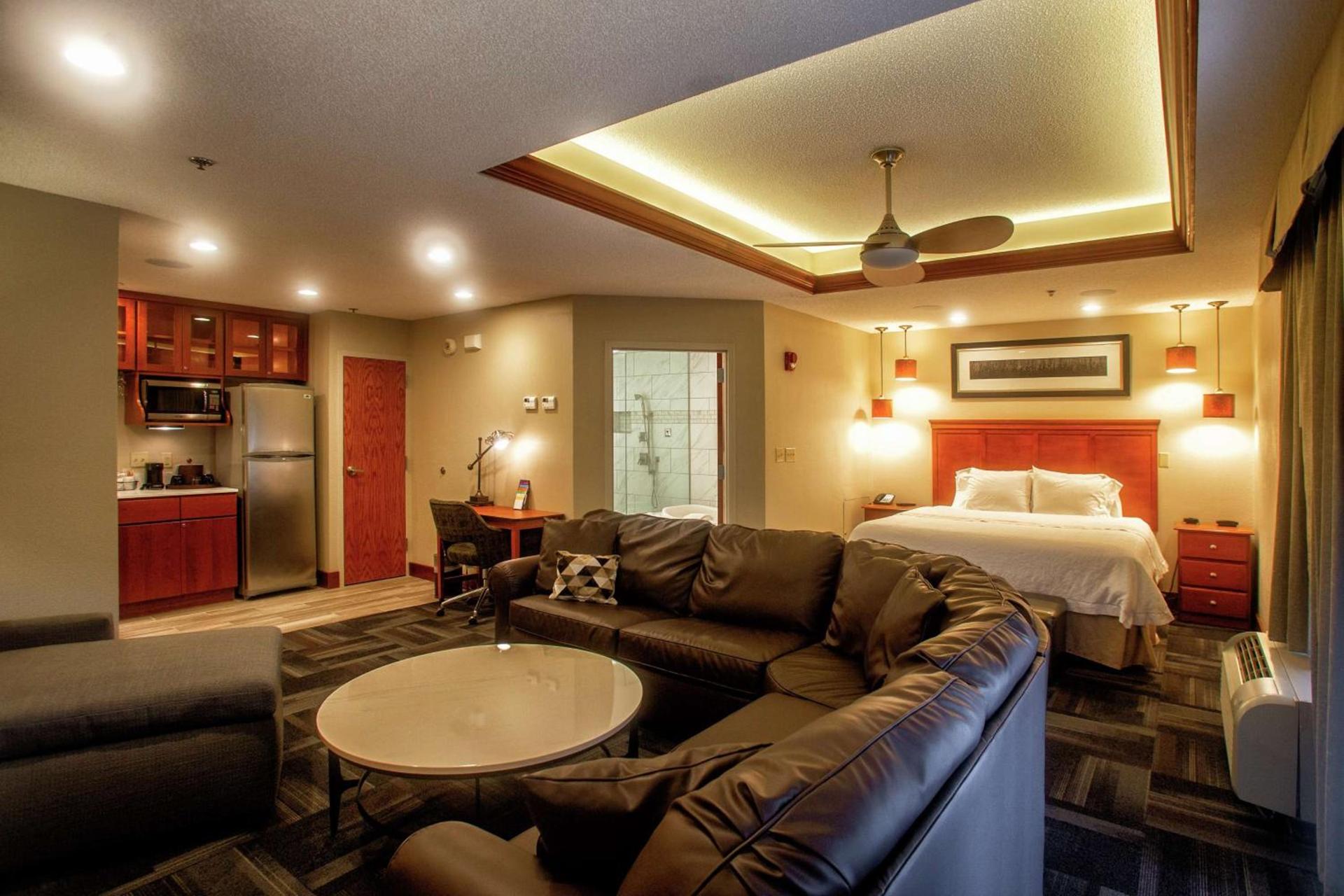 Hampton Inn Wheeling photo 30
